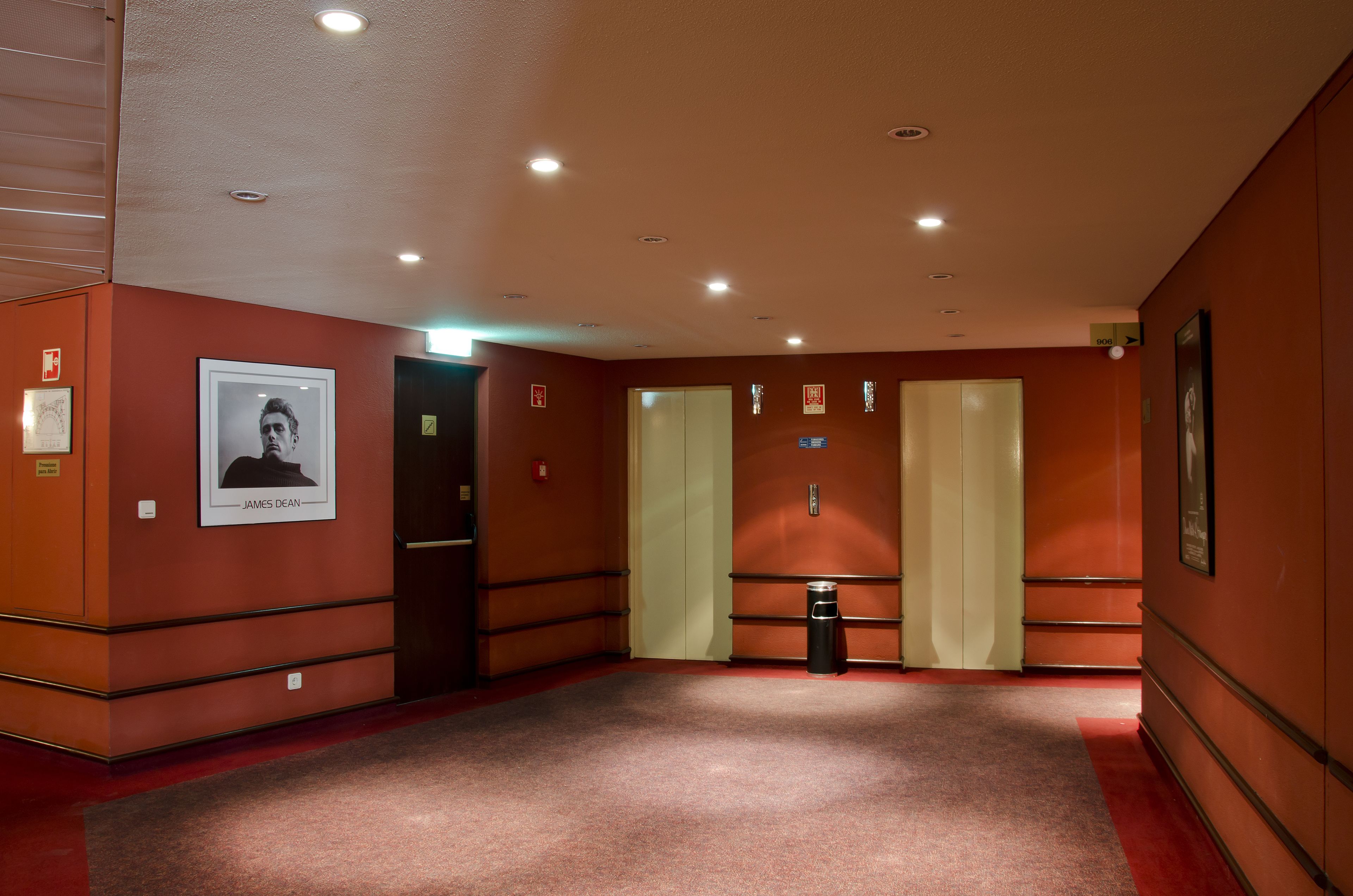 VIP Executive Éden Aparthotel