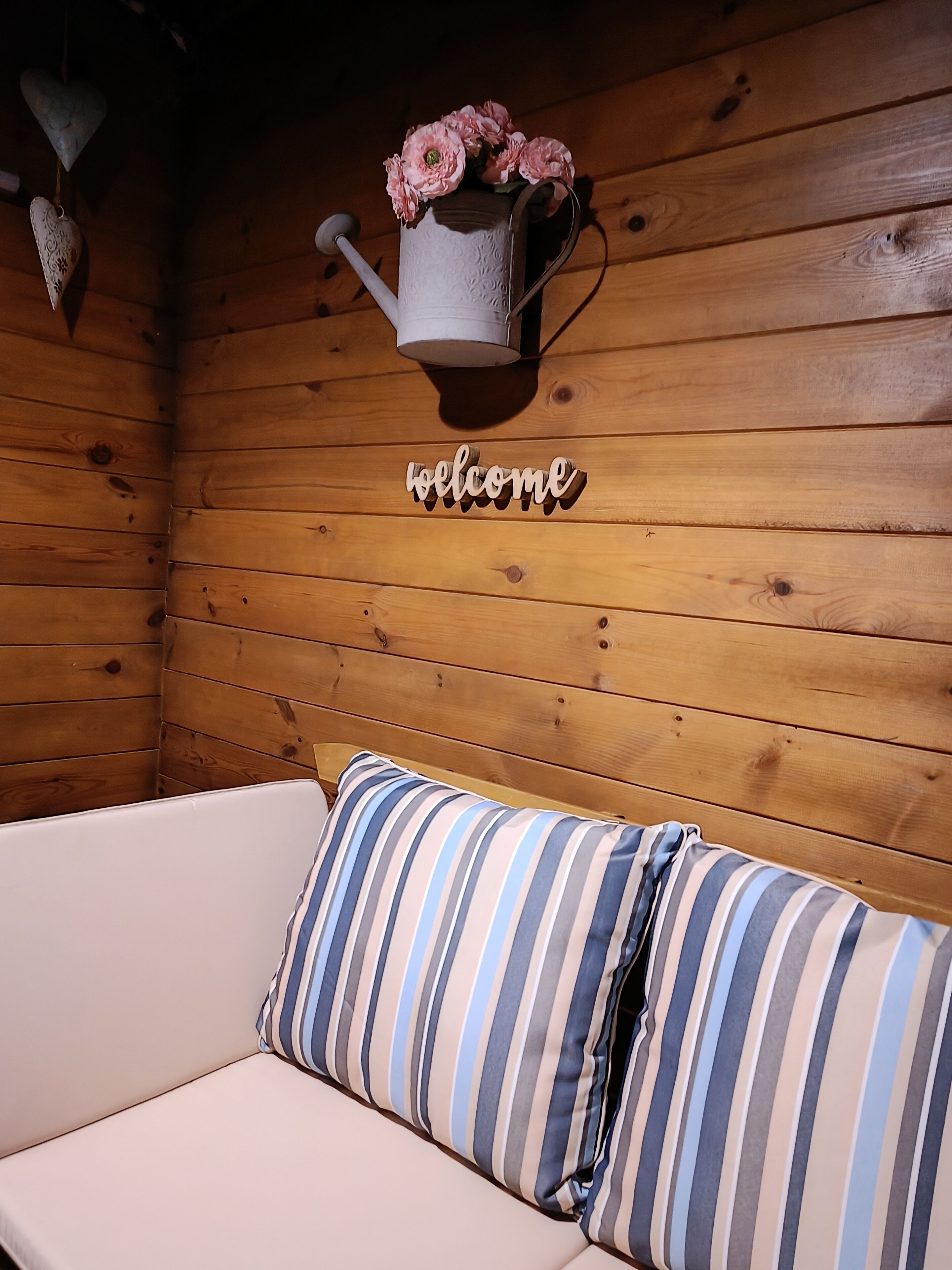 Natura Fun House & Camping