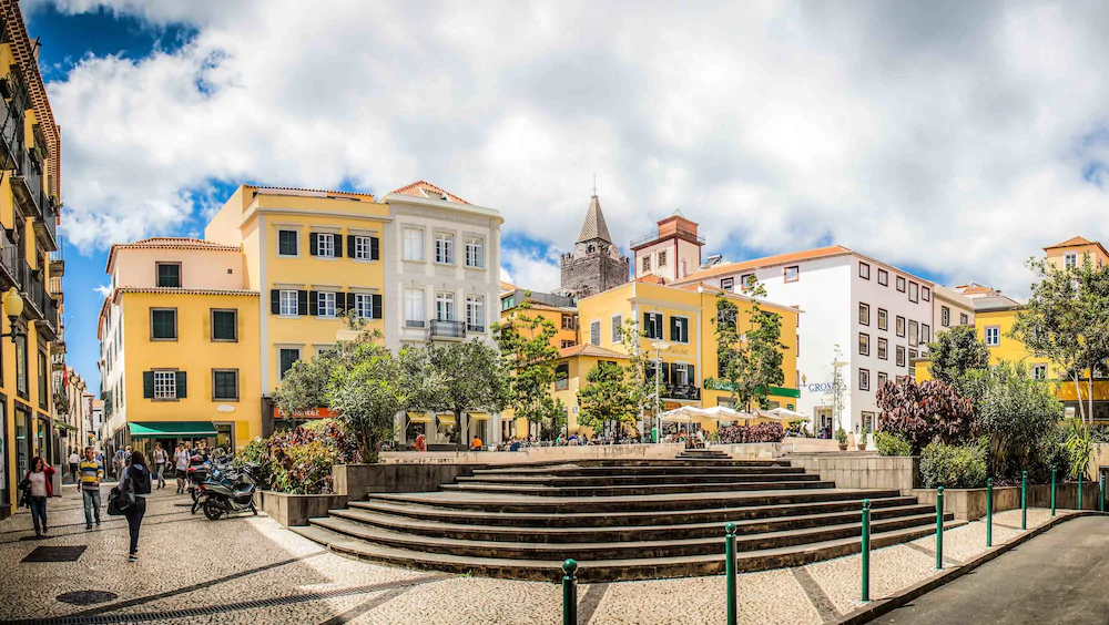 Praça Amarela