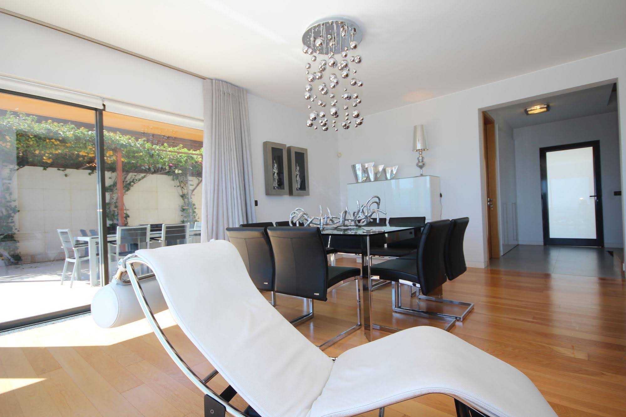 Villa Vitoria by MHM