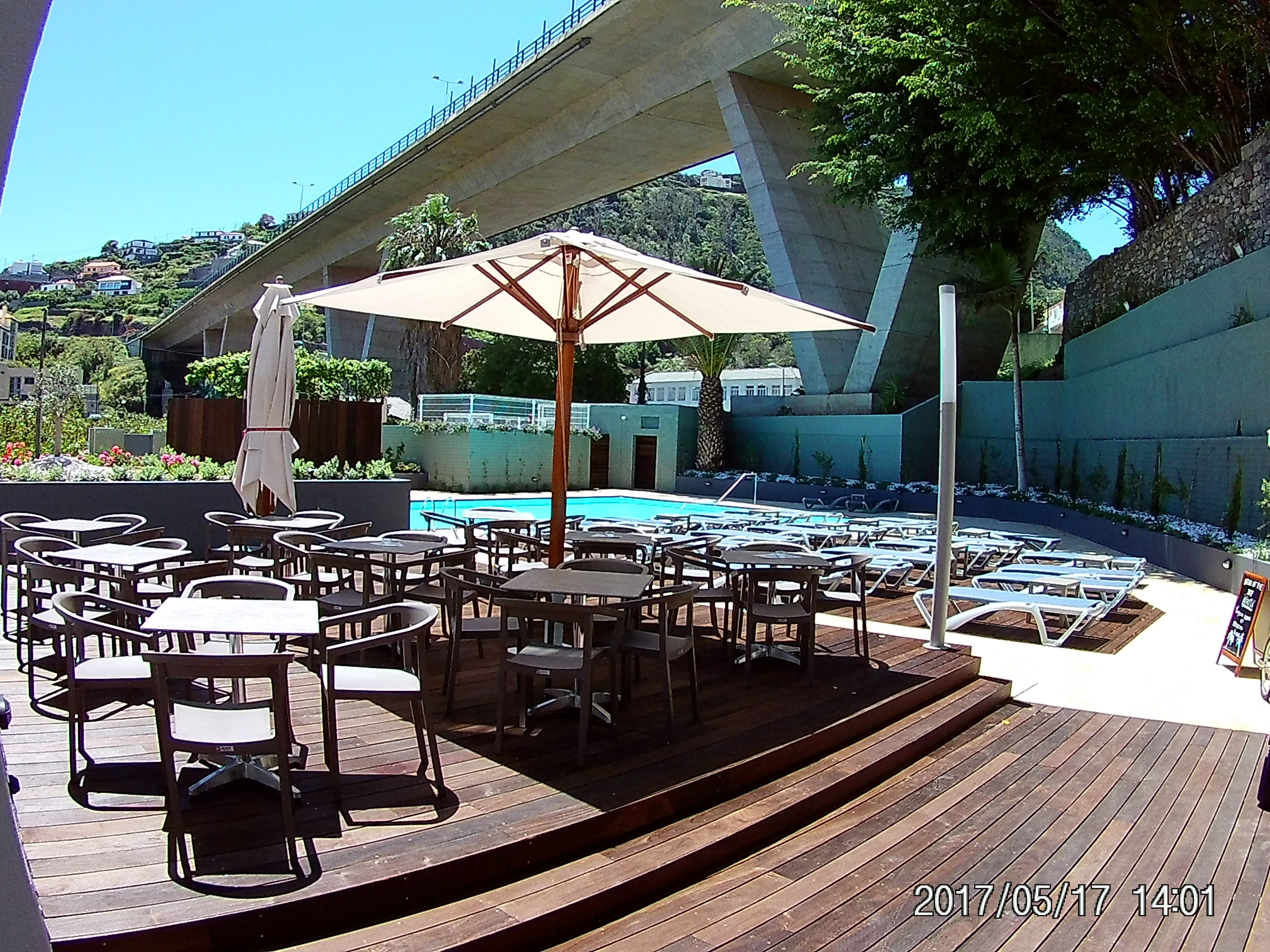 Santa Cruz Village Hotel
