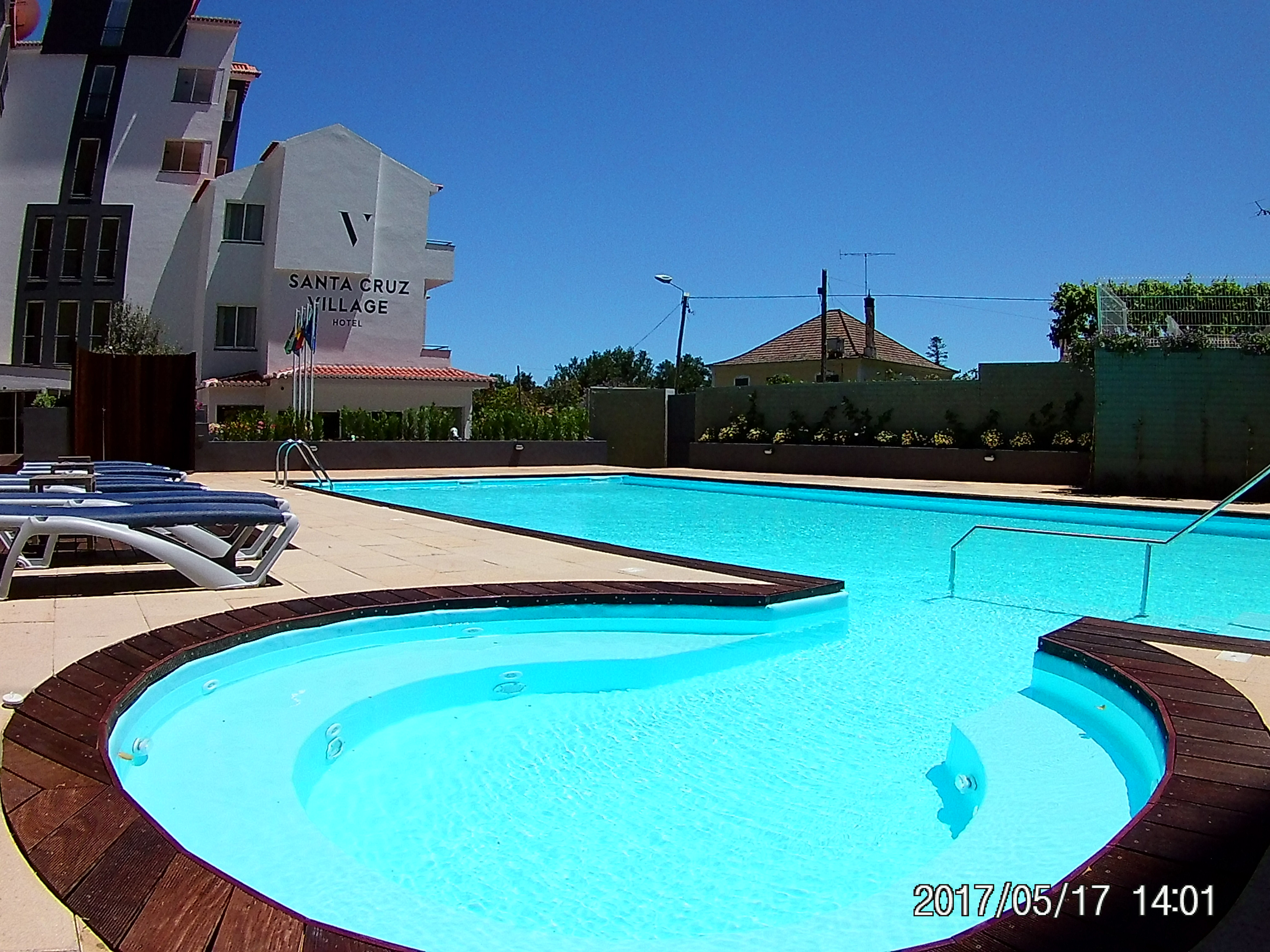 Santa Cruz Village Hotel