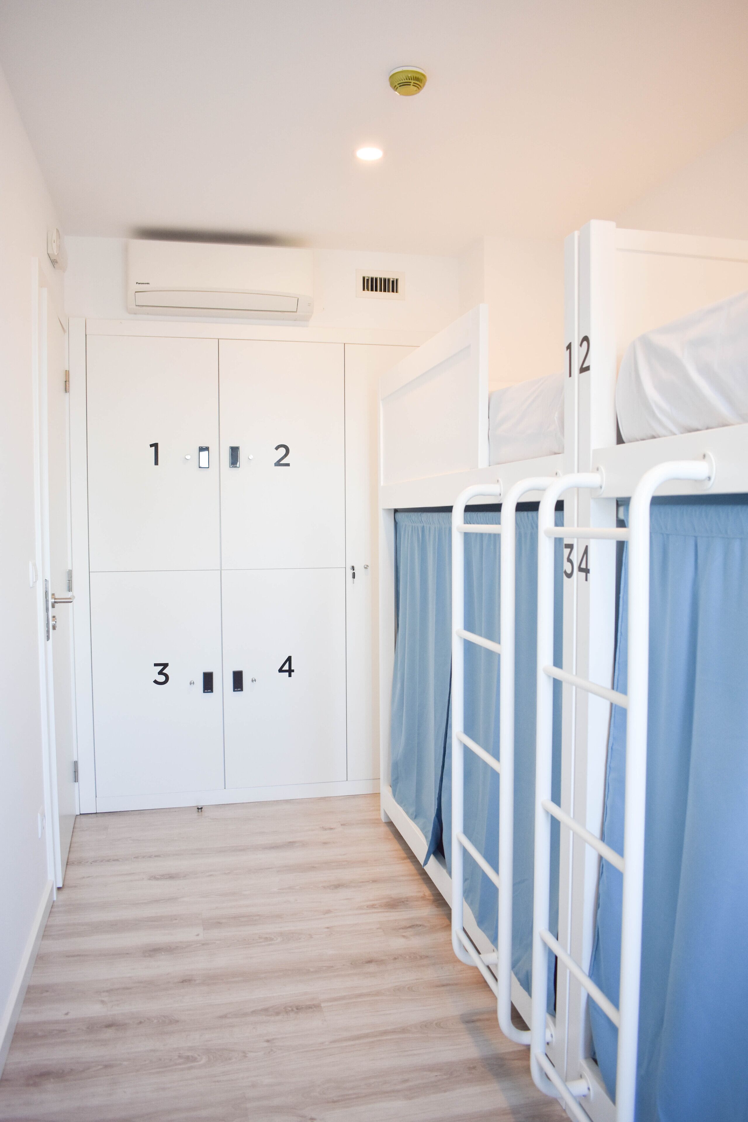 Hostel Azorazul - Pool & Suite