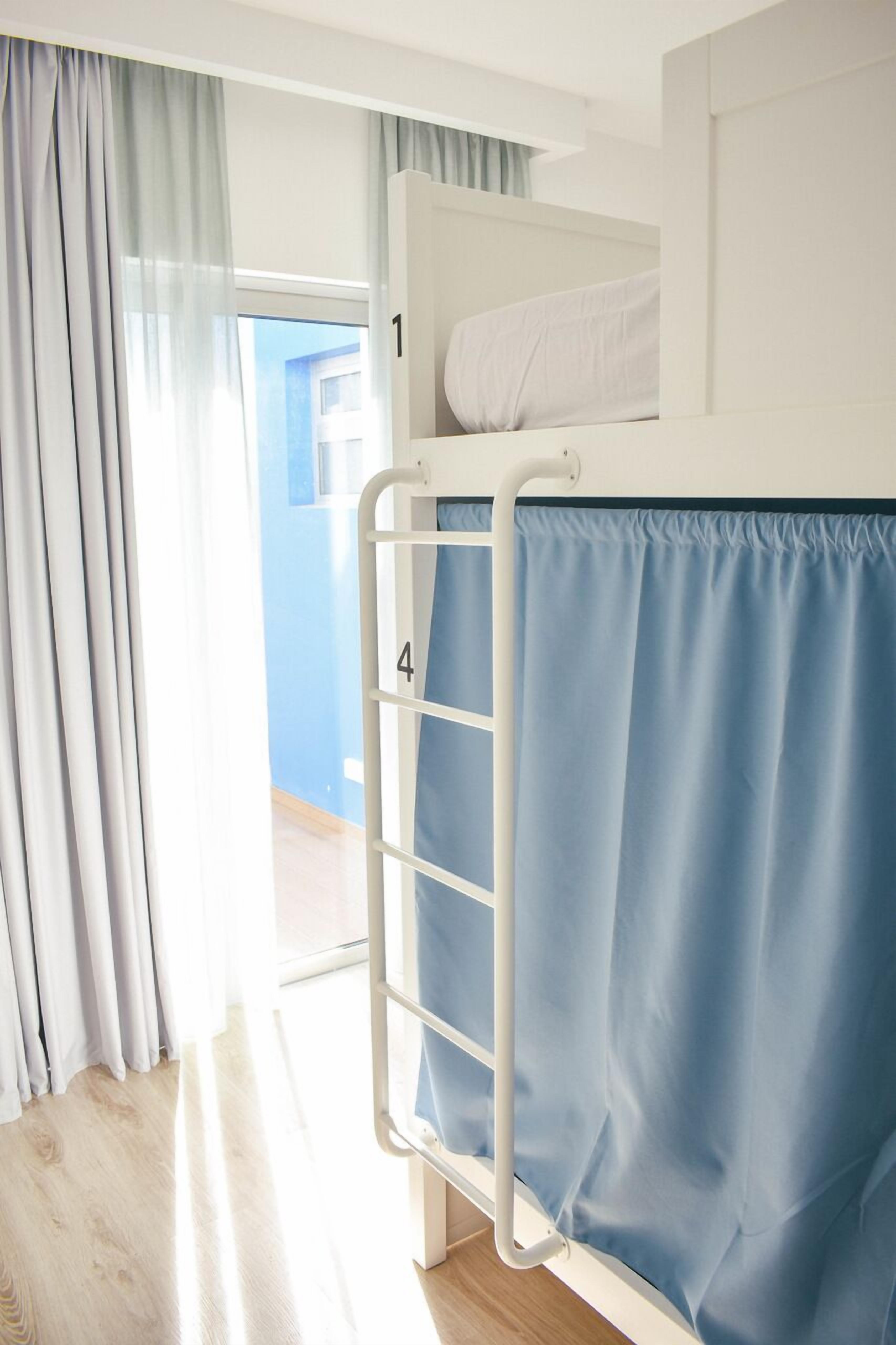 Hostel Azorazul - Pool & Suite