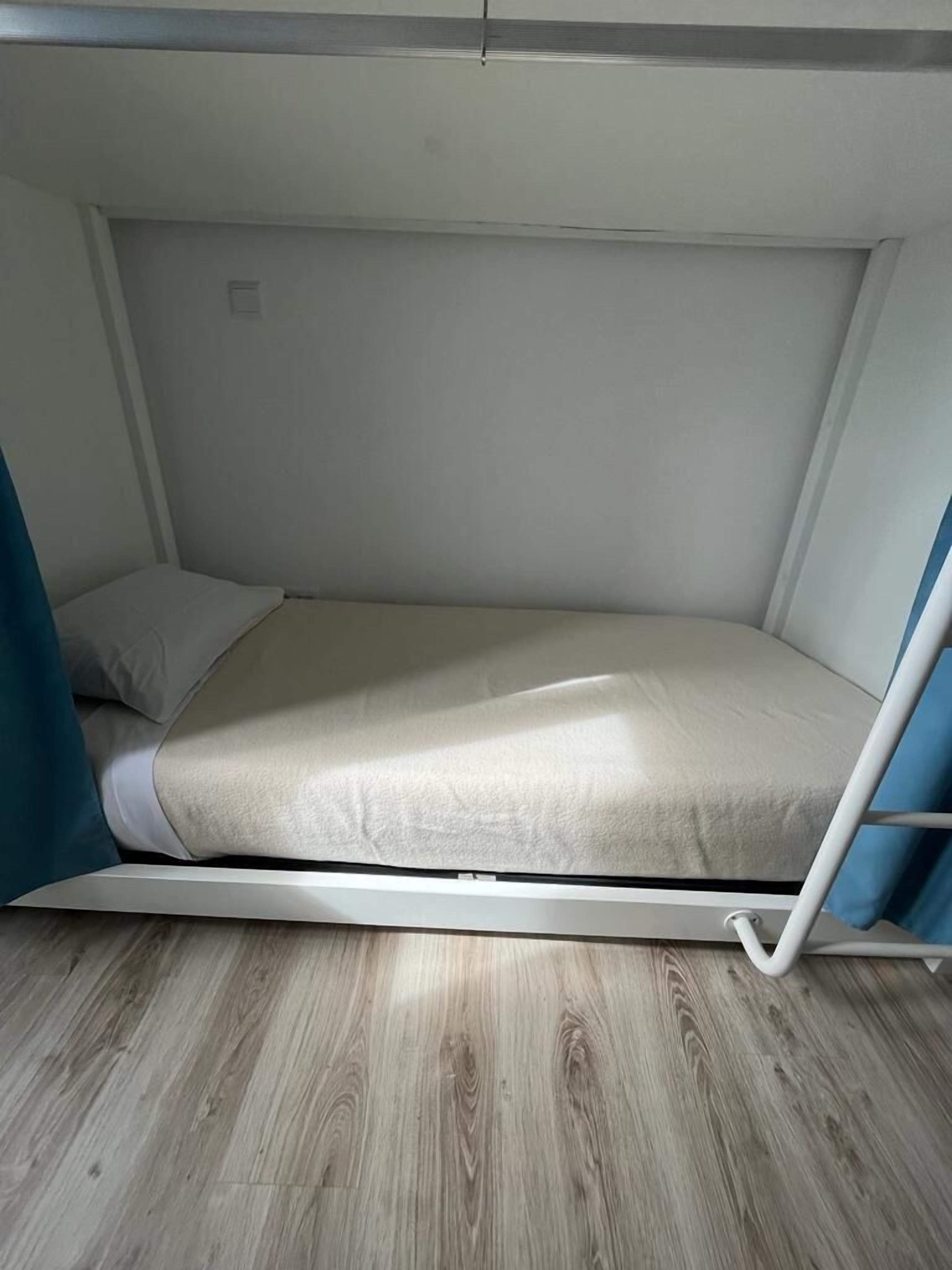 Hostel Azorazul - Pool & Suite