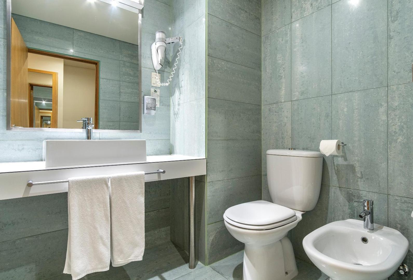 The Azoriani Boutique, Ascend Hotel Collection