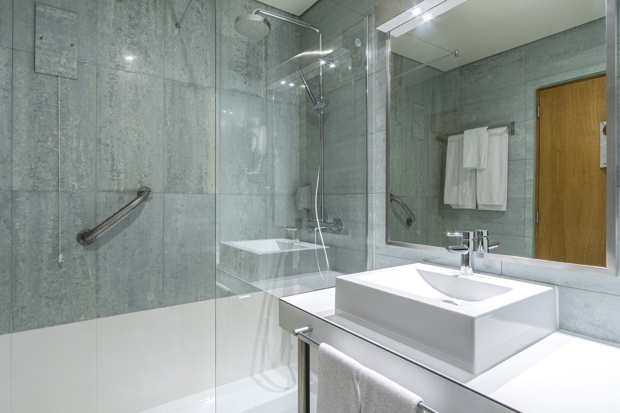 The Azoriani Boutique, Ascend Hotel Collection