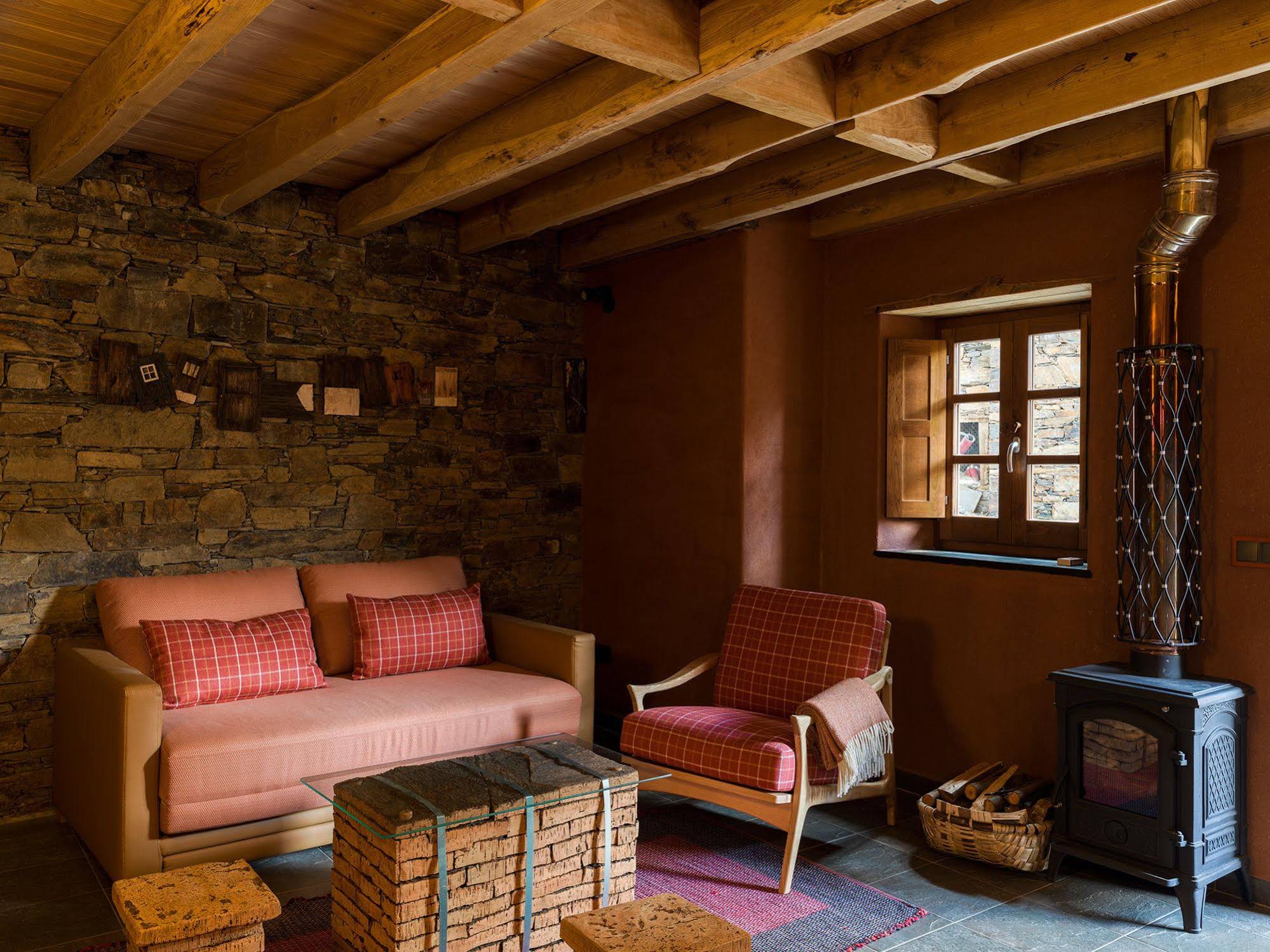 Cerdeira Home For Creativity