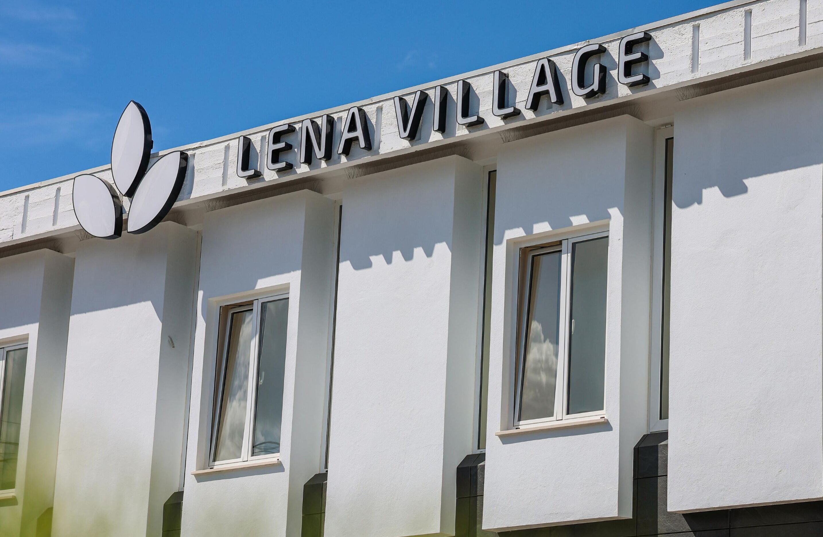 Hotel Lena Village