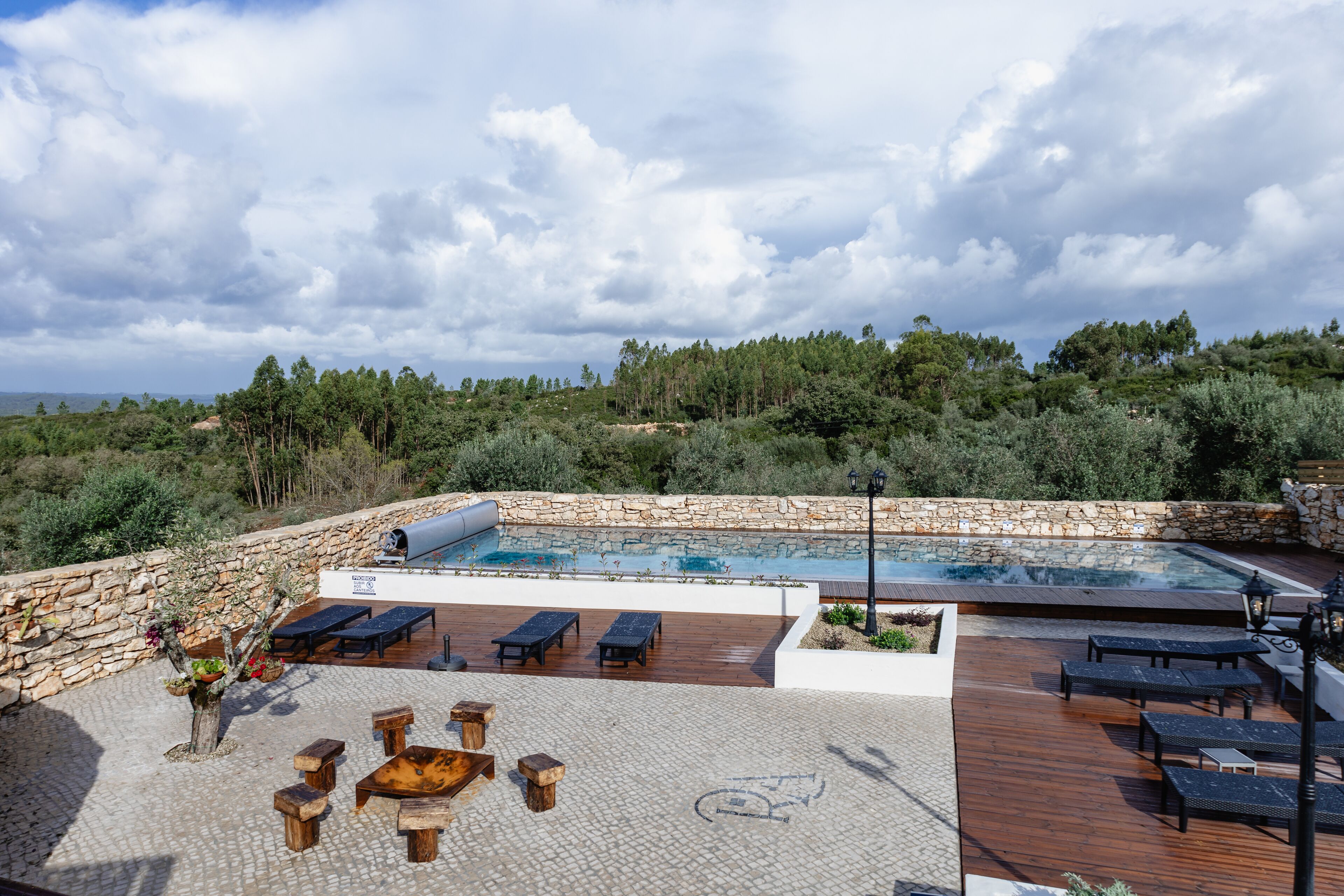 Recantos D Almerinda