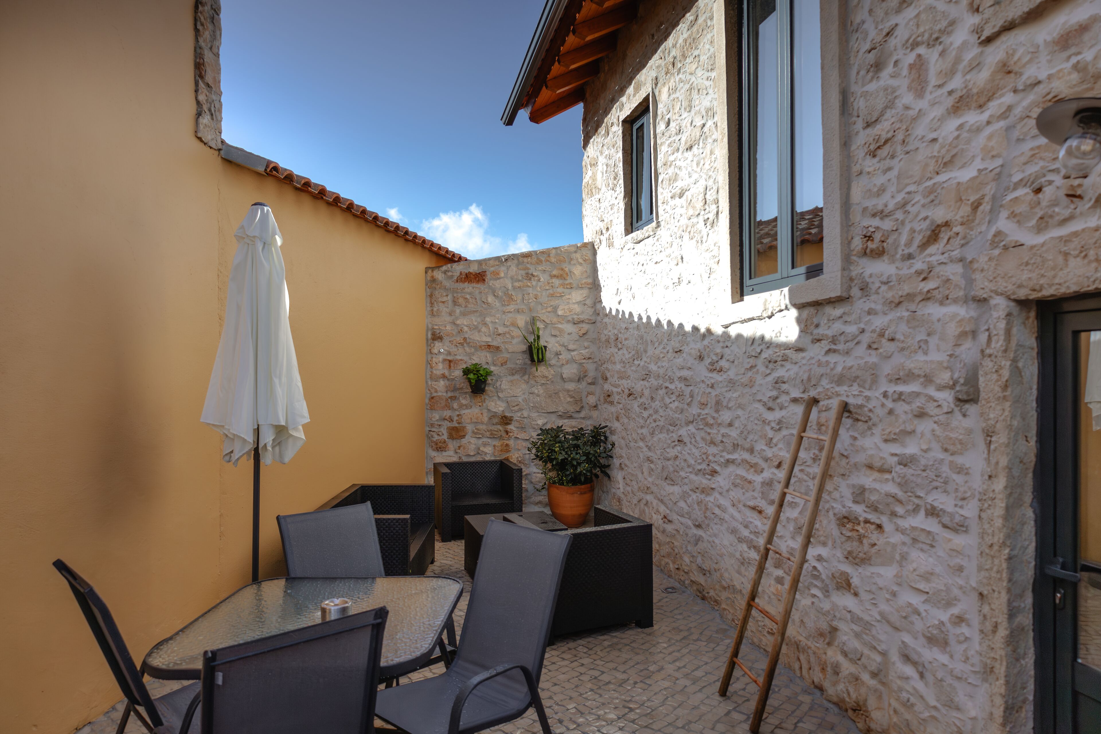 Recantos D Almerinda