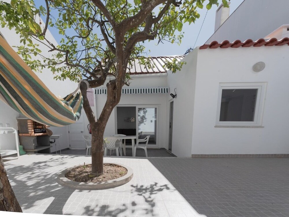 Casa Santos Nicolau