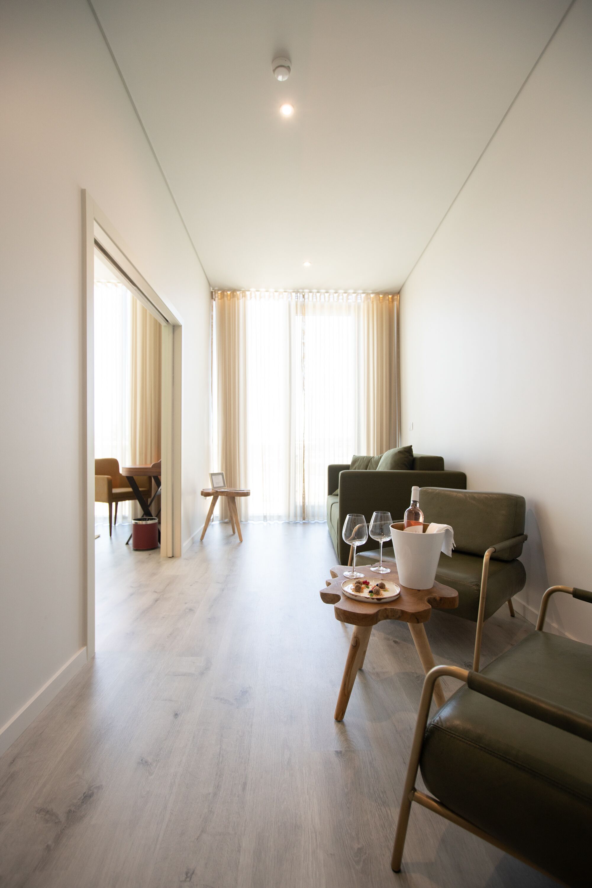 Grapple Hotel