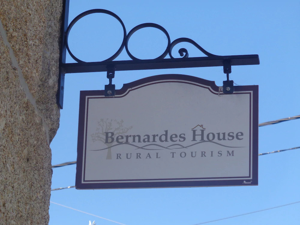 Bernardes House