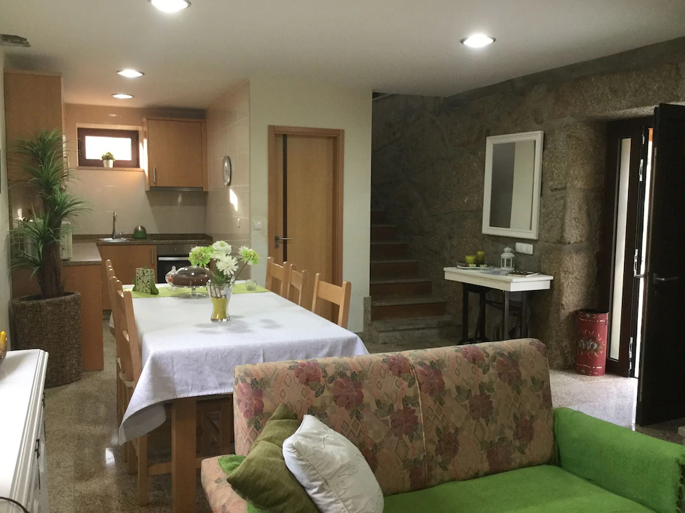Bernardes House