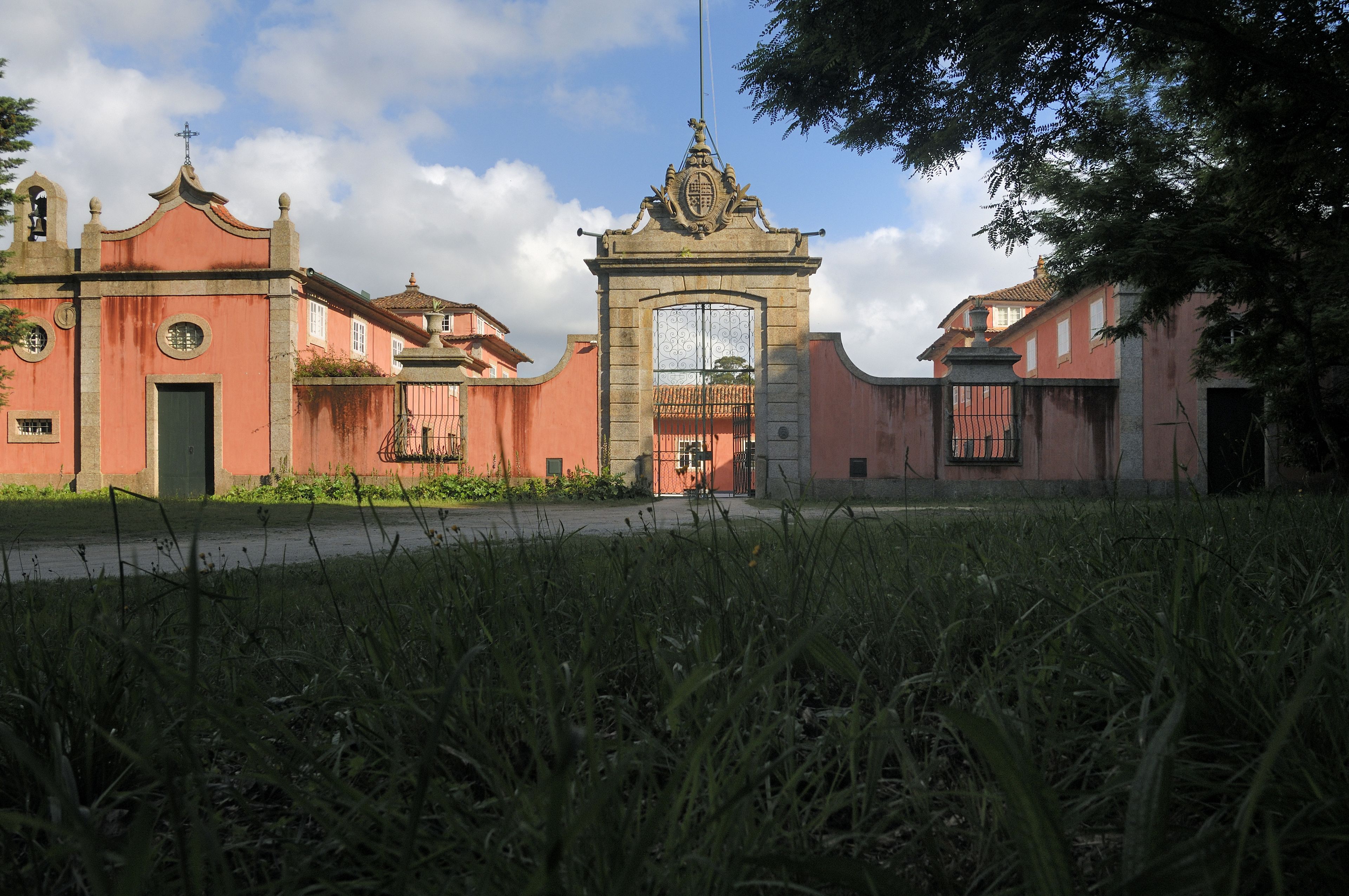 Casa de Sezim