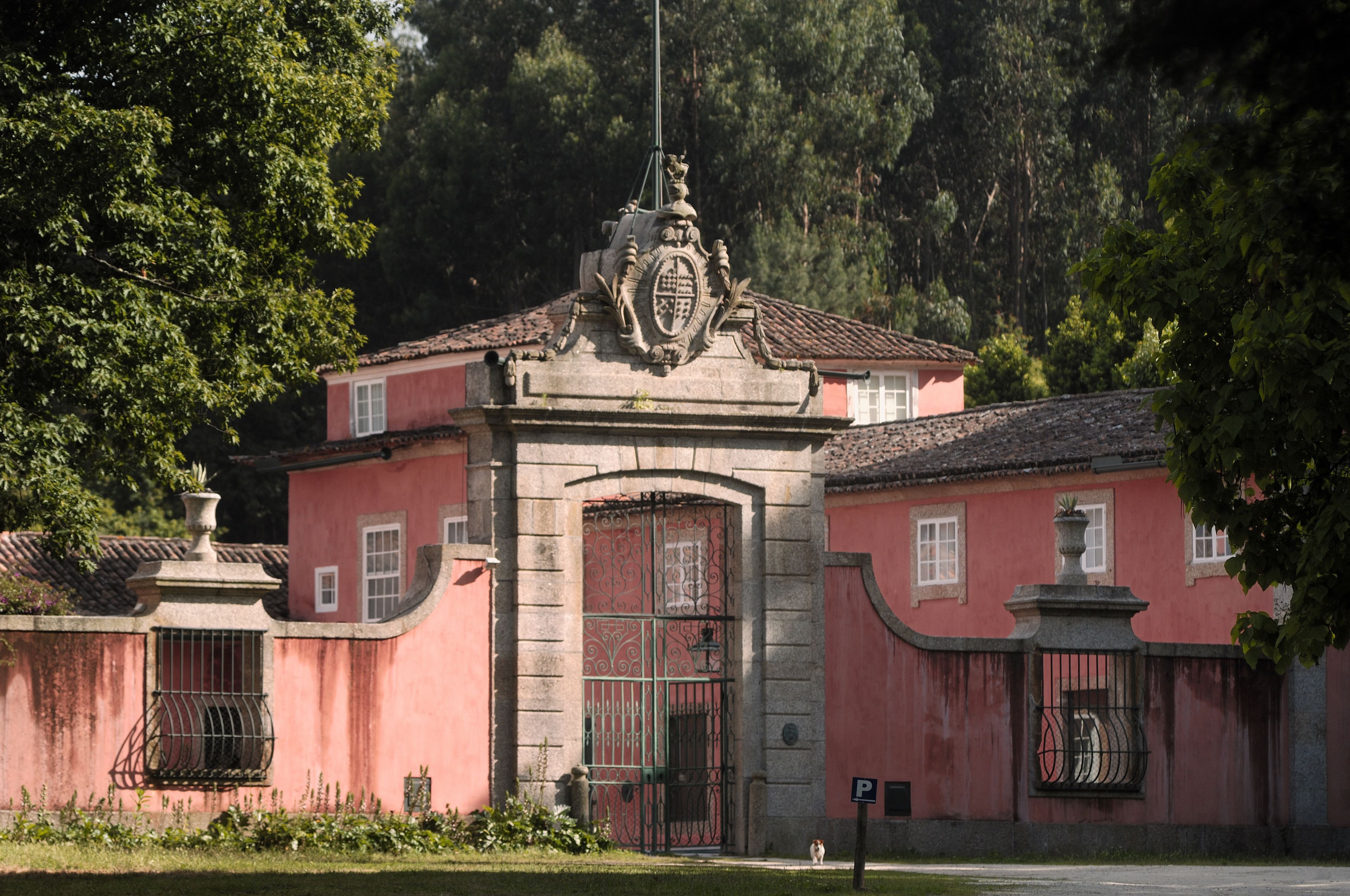 Casa de Sezim