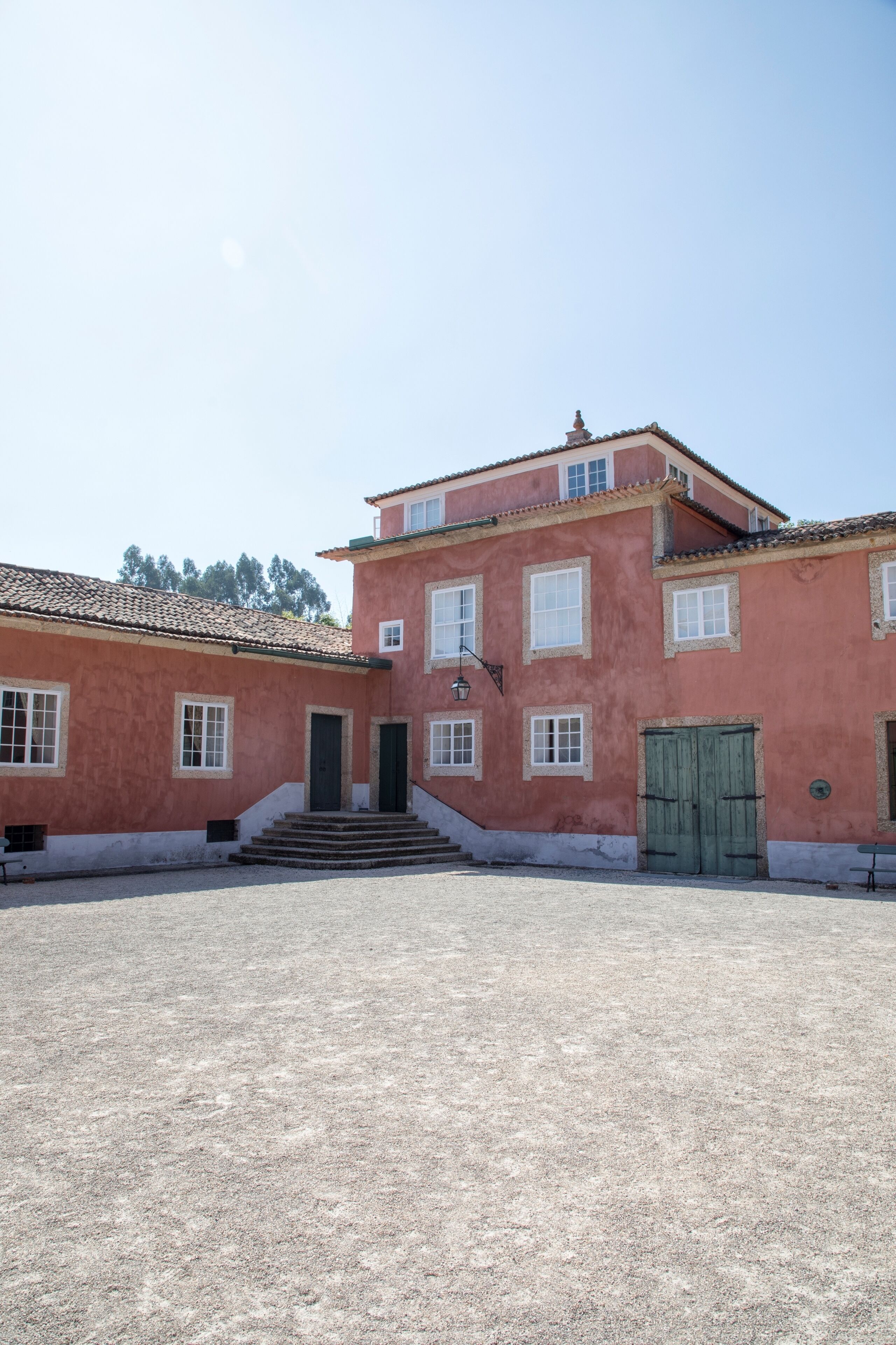 Casa de Sezim