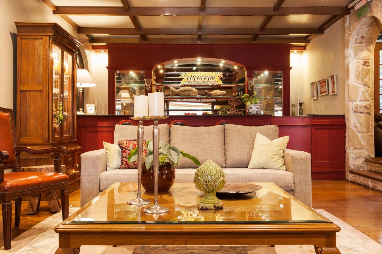 Las Lomas Casa Hotel