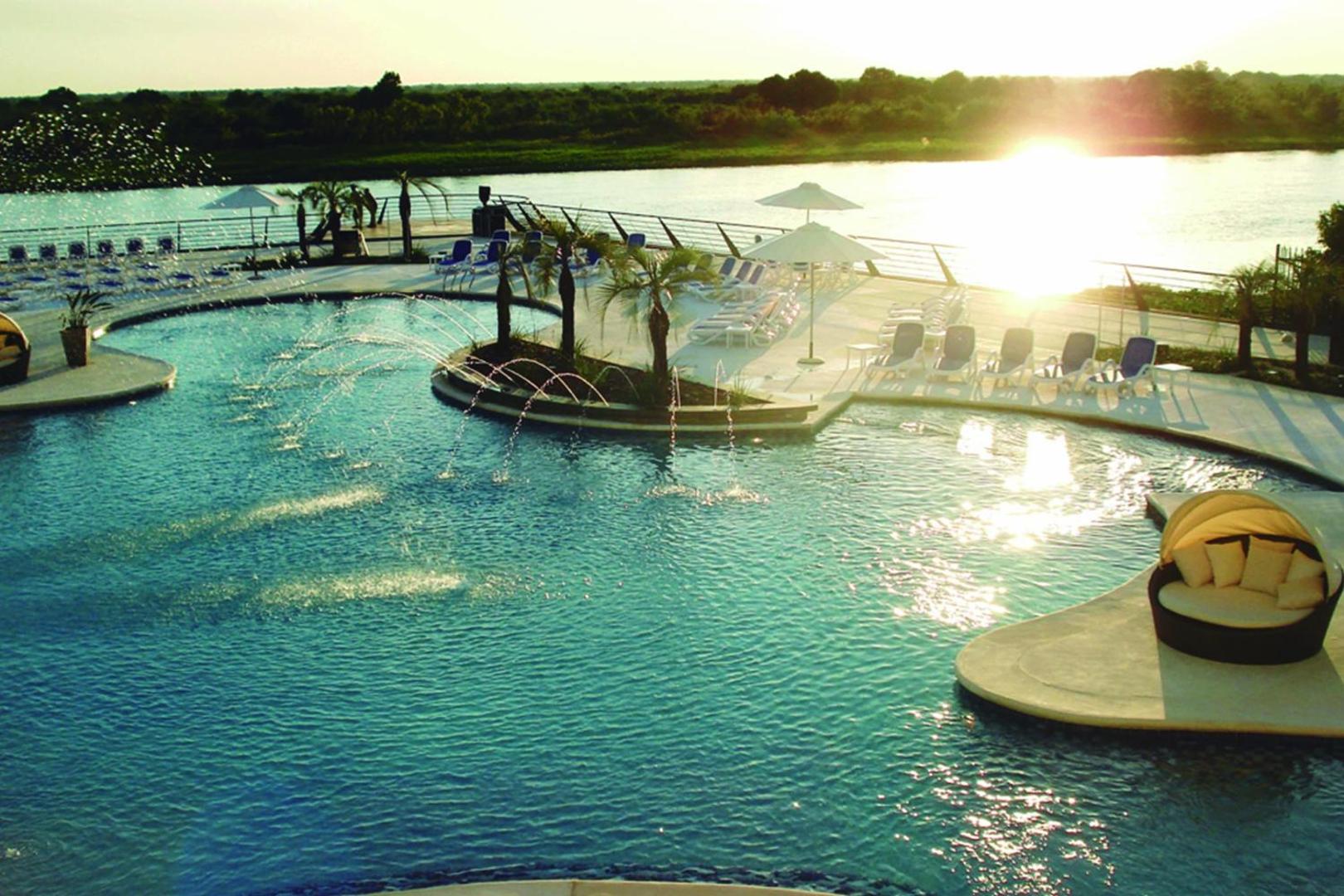 Yacht & Golf Club Paraguayo A Tribute Portfolio Resort