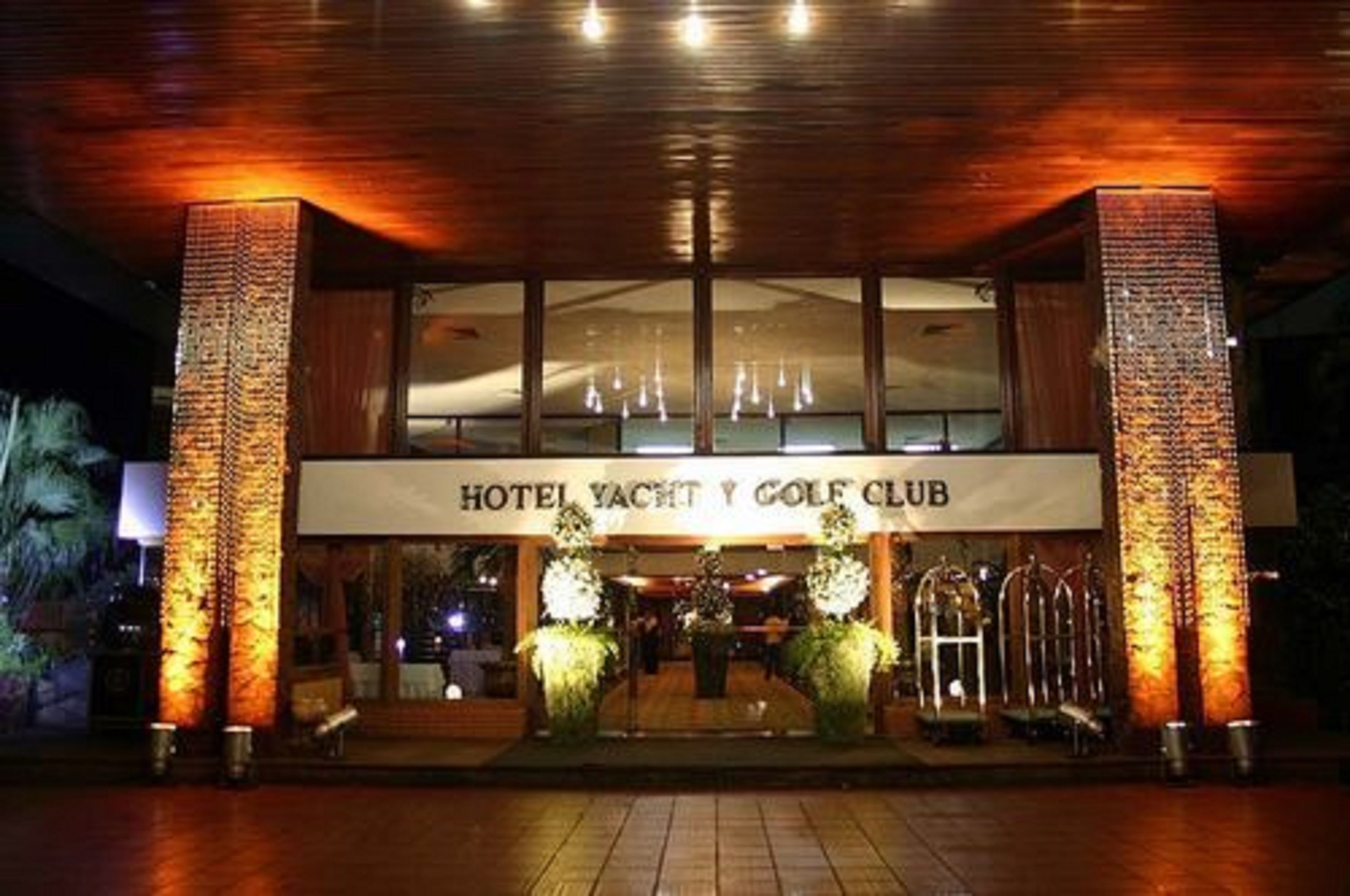 Yacht & Golf Club Paraguayo A Tribute Portfolio Resort