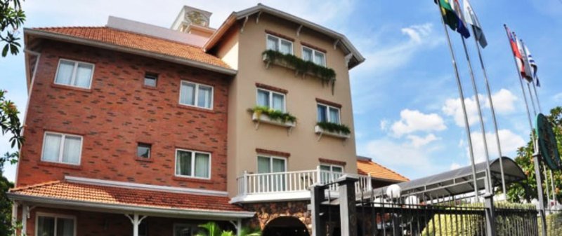 Villa Morra Suites