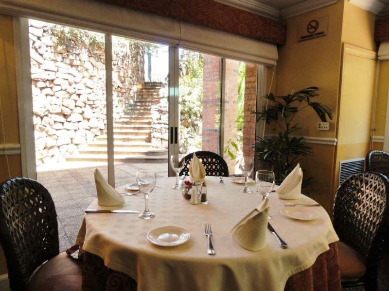 Villa Morra Suites