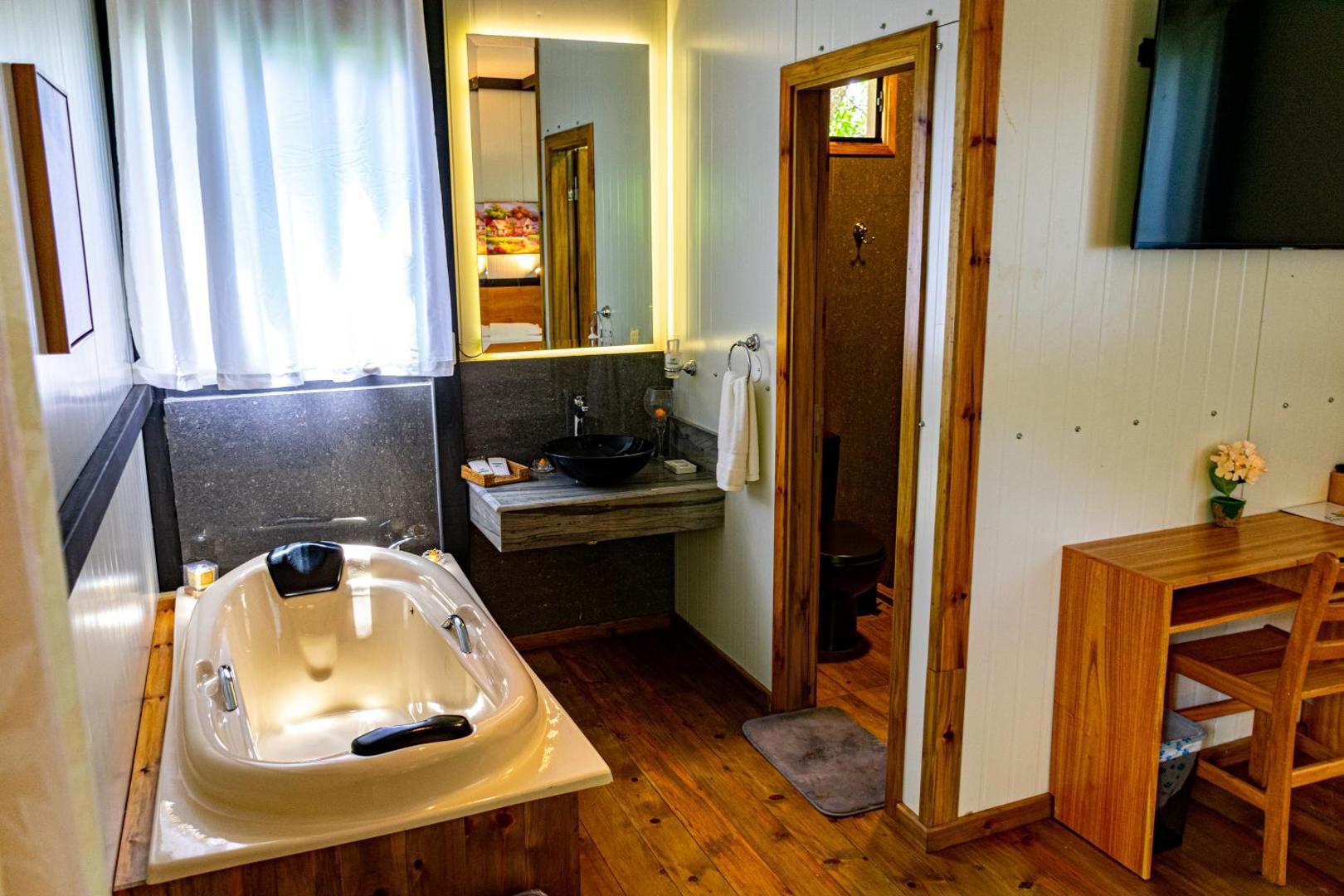 Los Lagos Resort Hotel