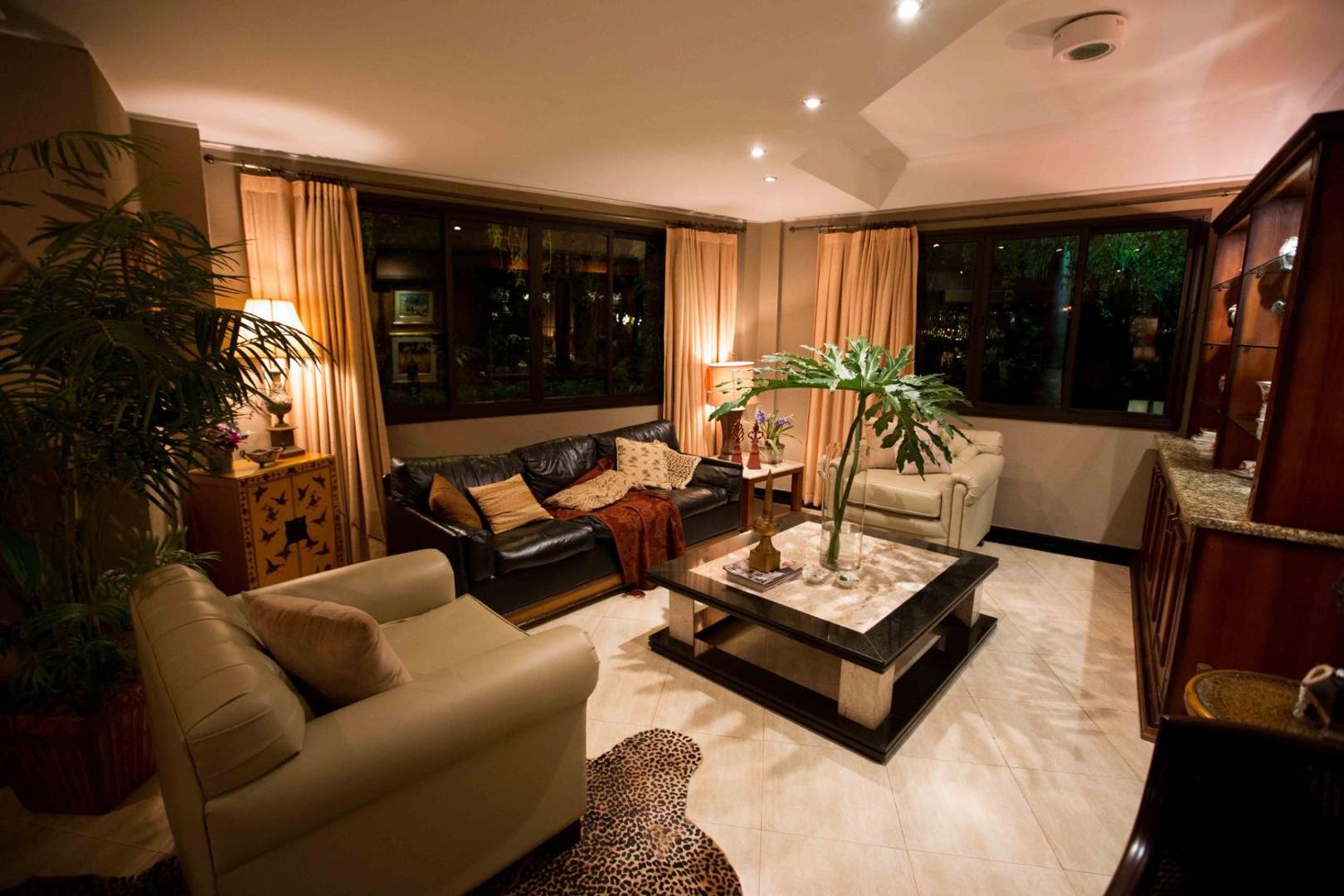 Las Ventanas Suites Hotel