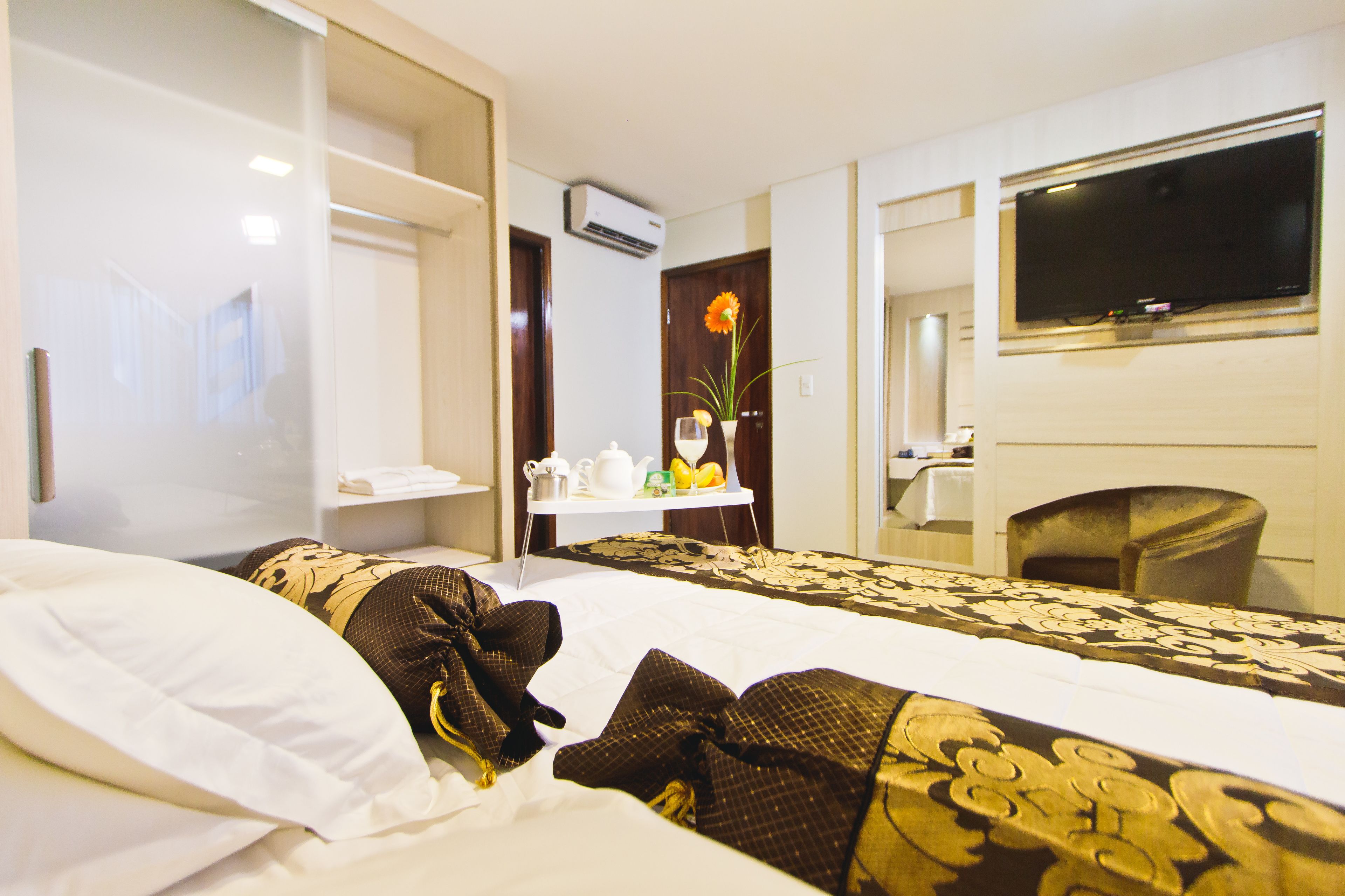 Megal Suites Hotel