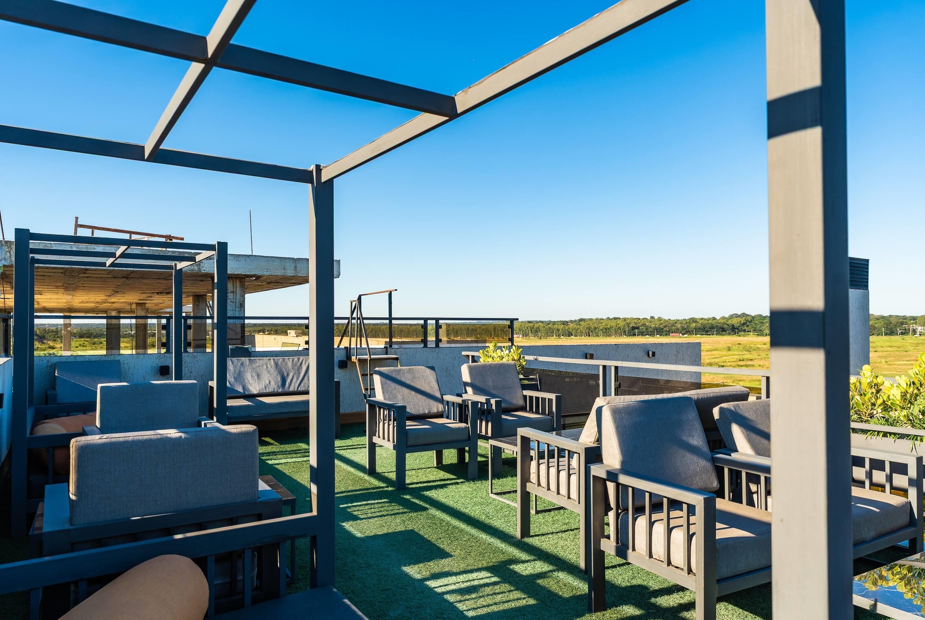 Ramada Suites by Wyndham Asuncion Aeropuerto