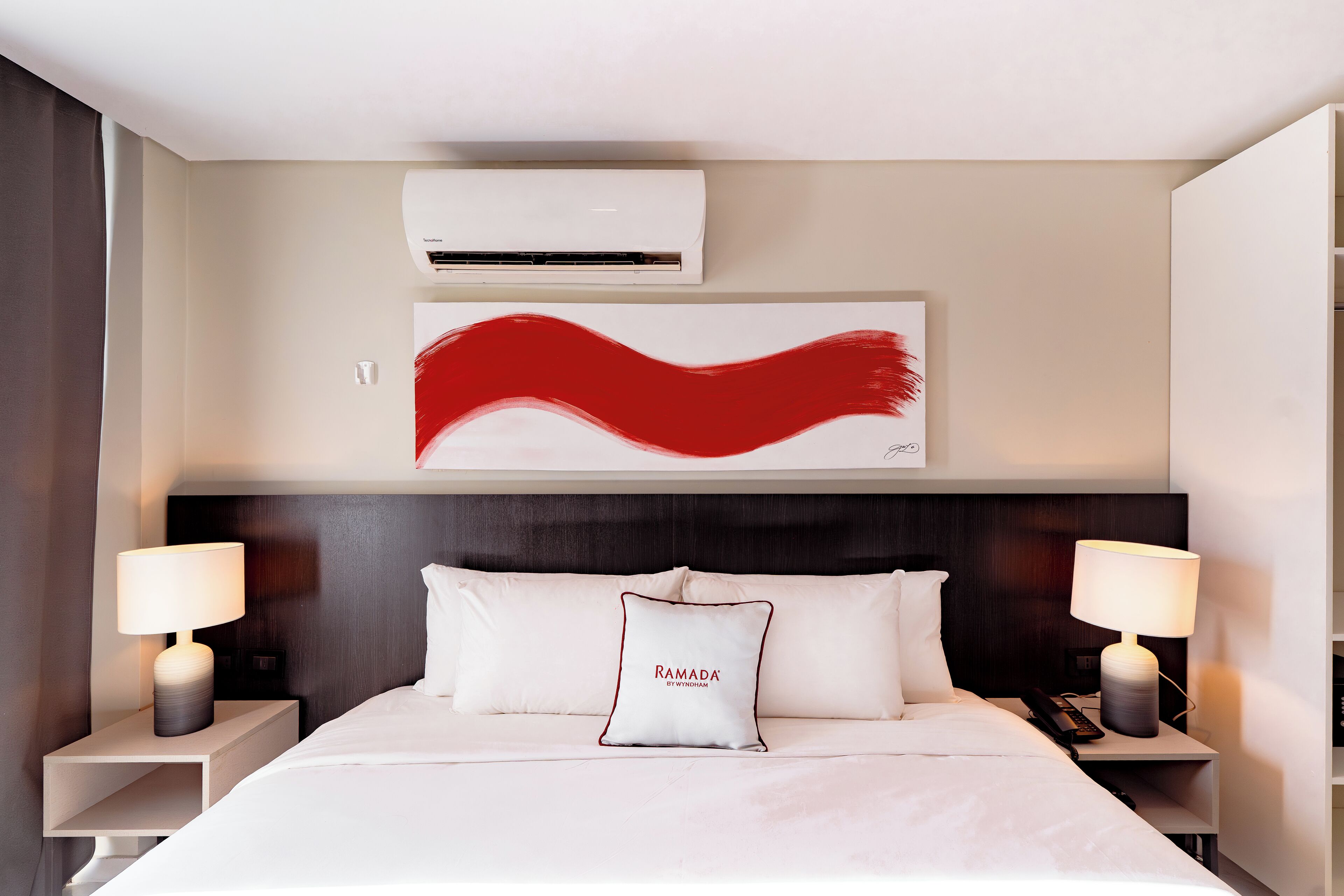 Ramada Suites by Wyndham Asuncion Aeropuerto