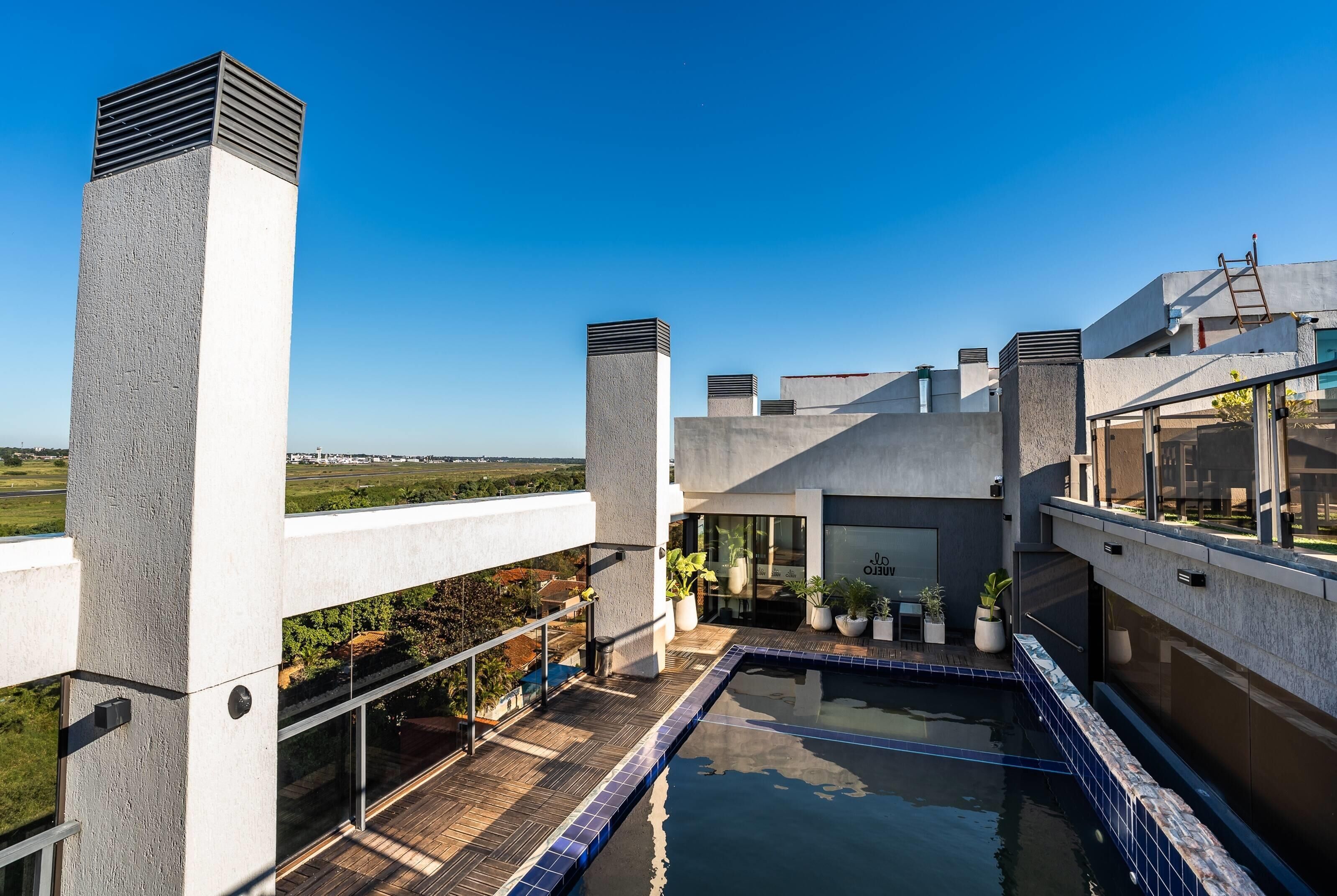 Ramada Suites by Wyndham Asuncion Aeropuerto