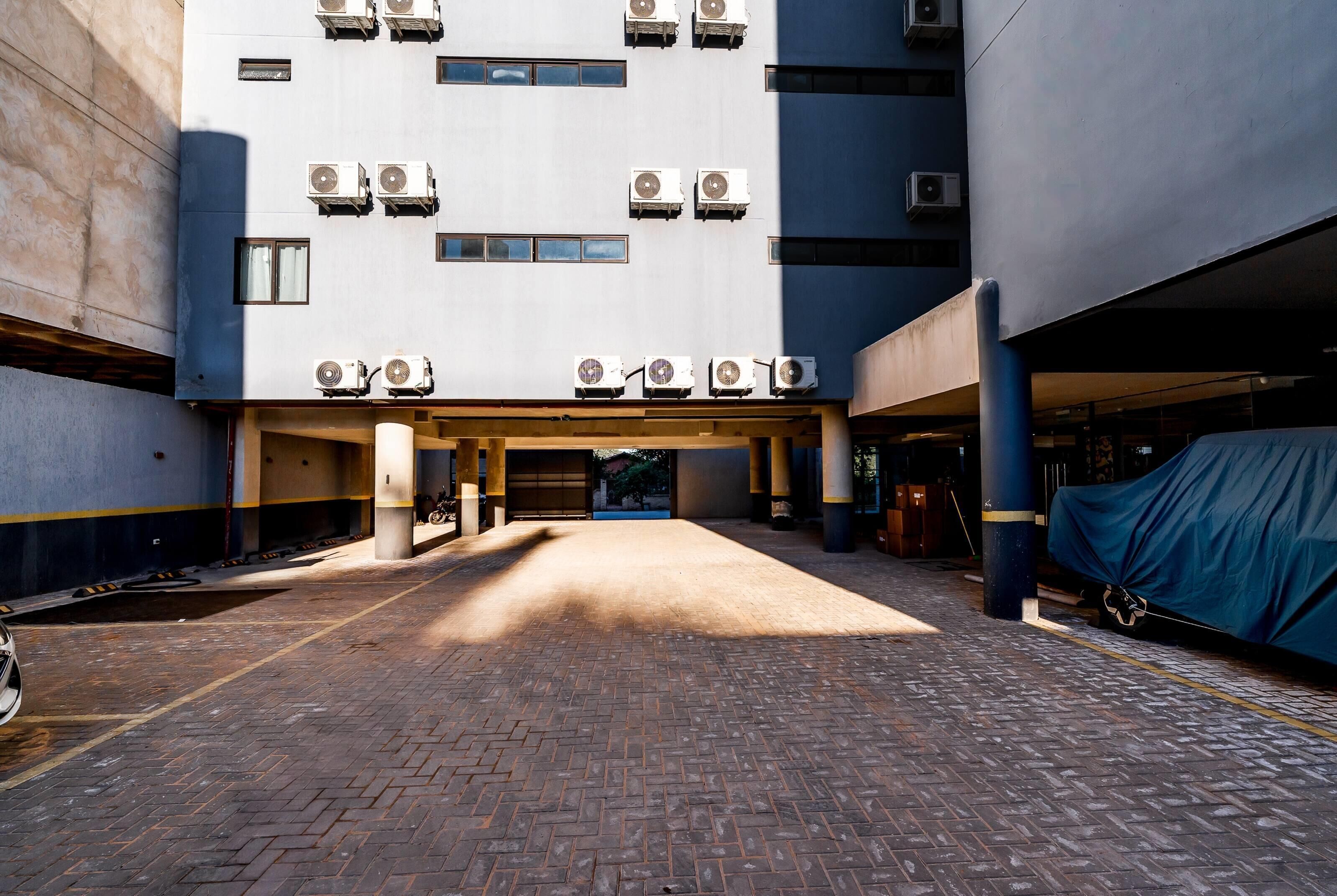 Ramada Suites by Wyndham Asuncion Aeropuerto