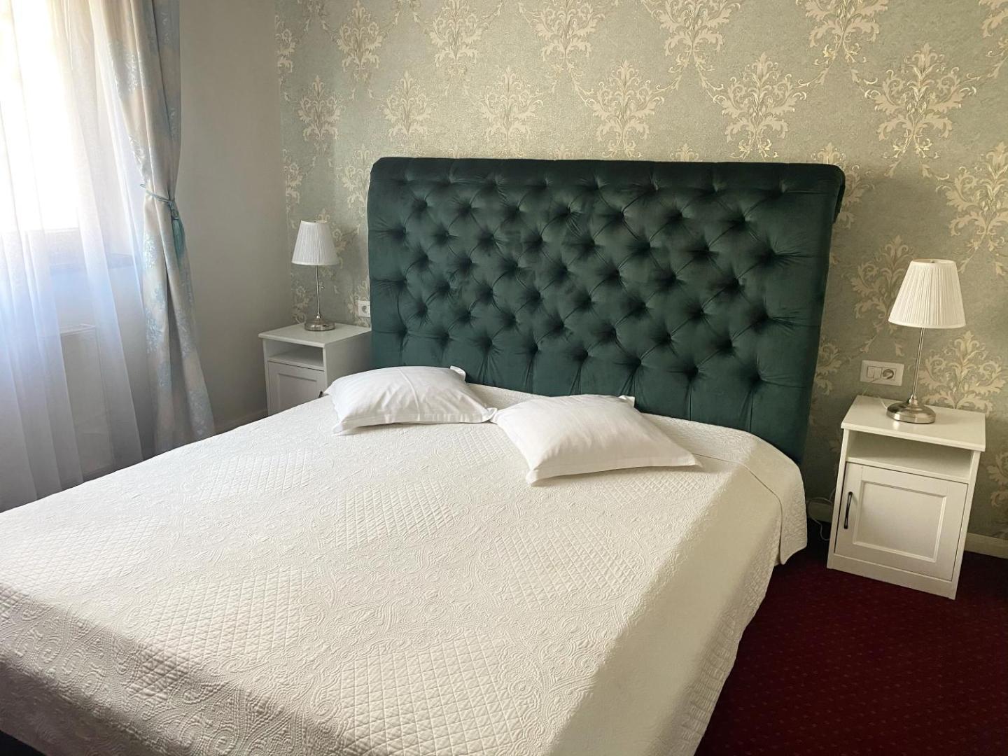 Eden Hotel