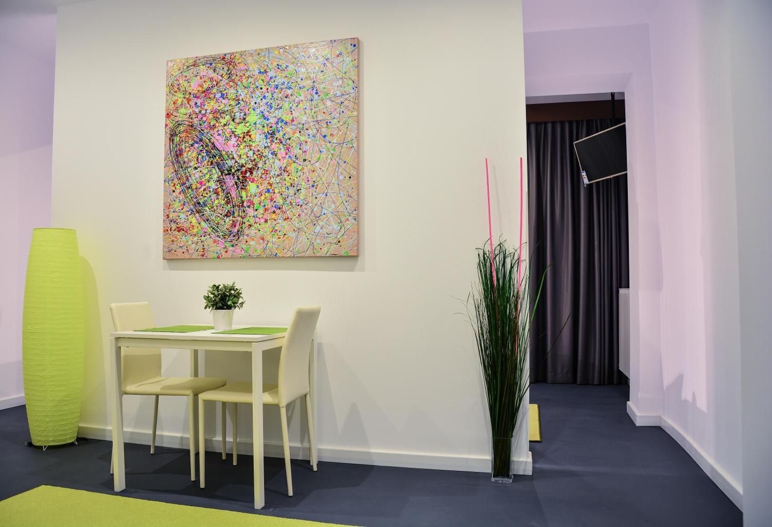 Living Aparthotel