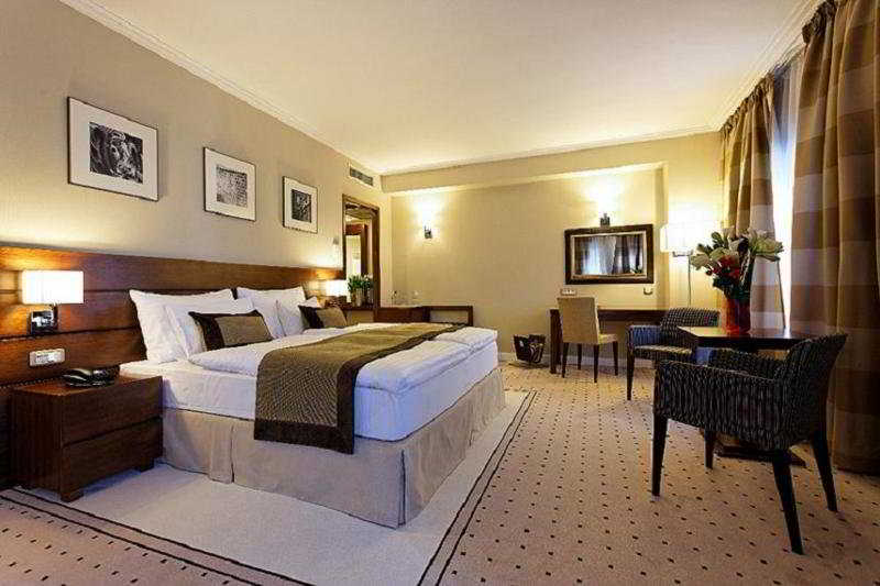 Capital Plaza Hotel
