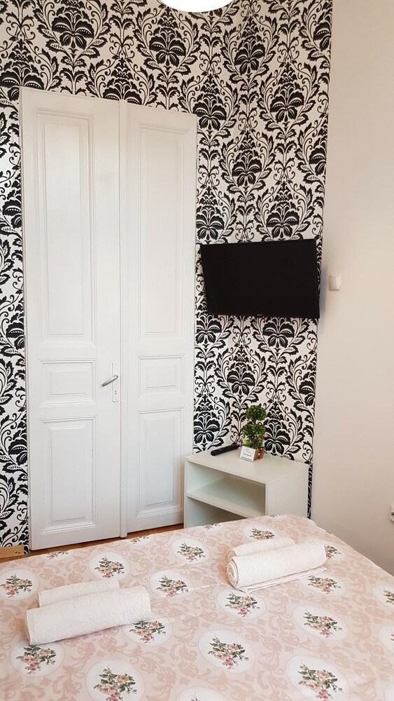 Cismigiu Studio Apartments
