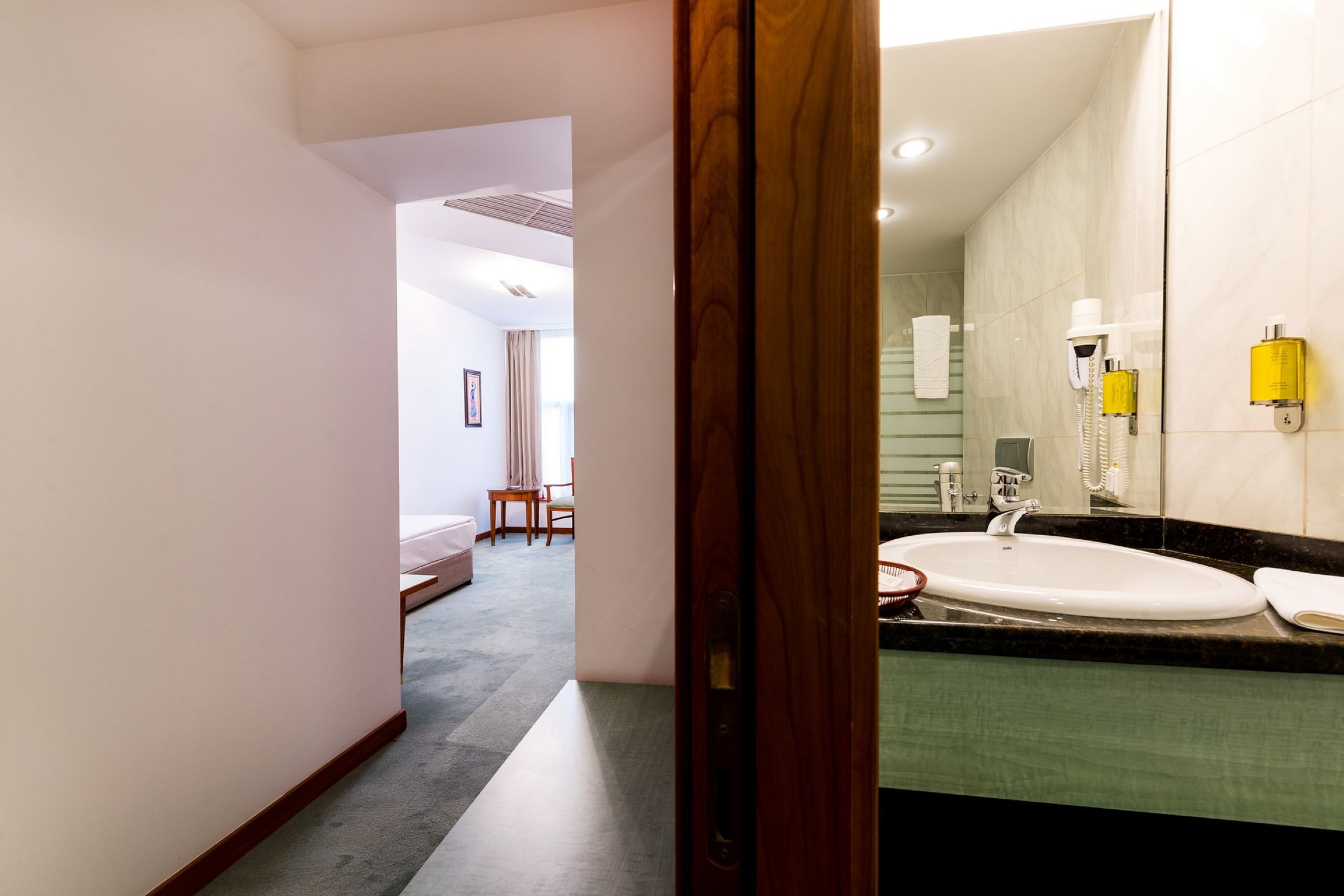 Hotel Duke Romana