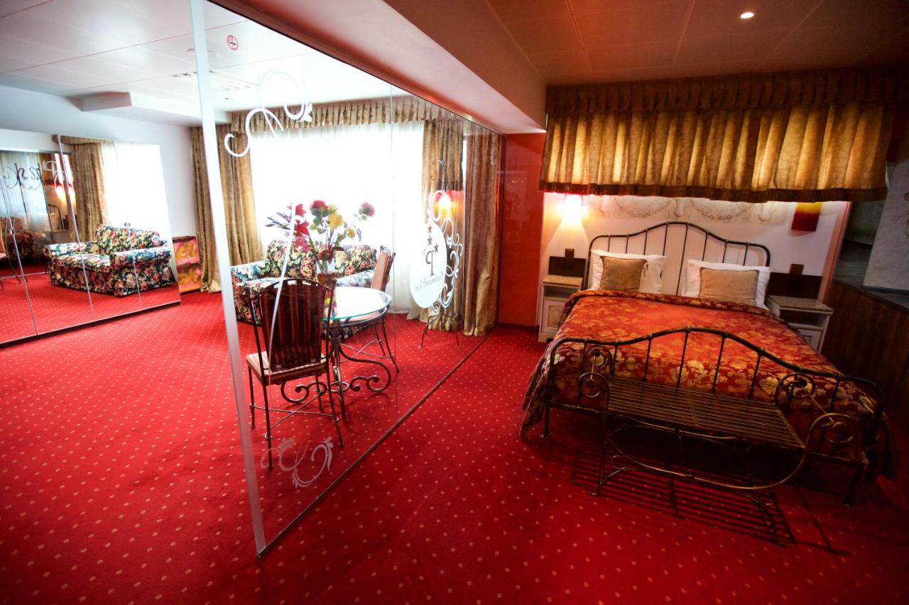 Grand Pier Boutique Hotel