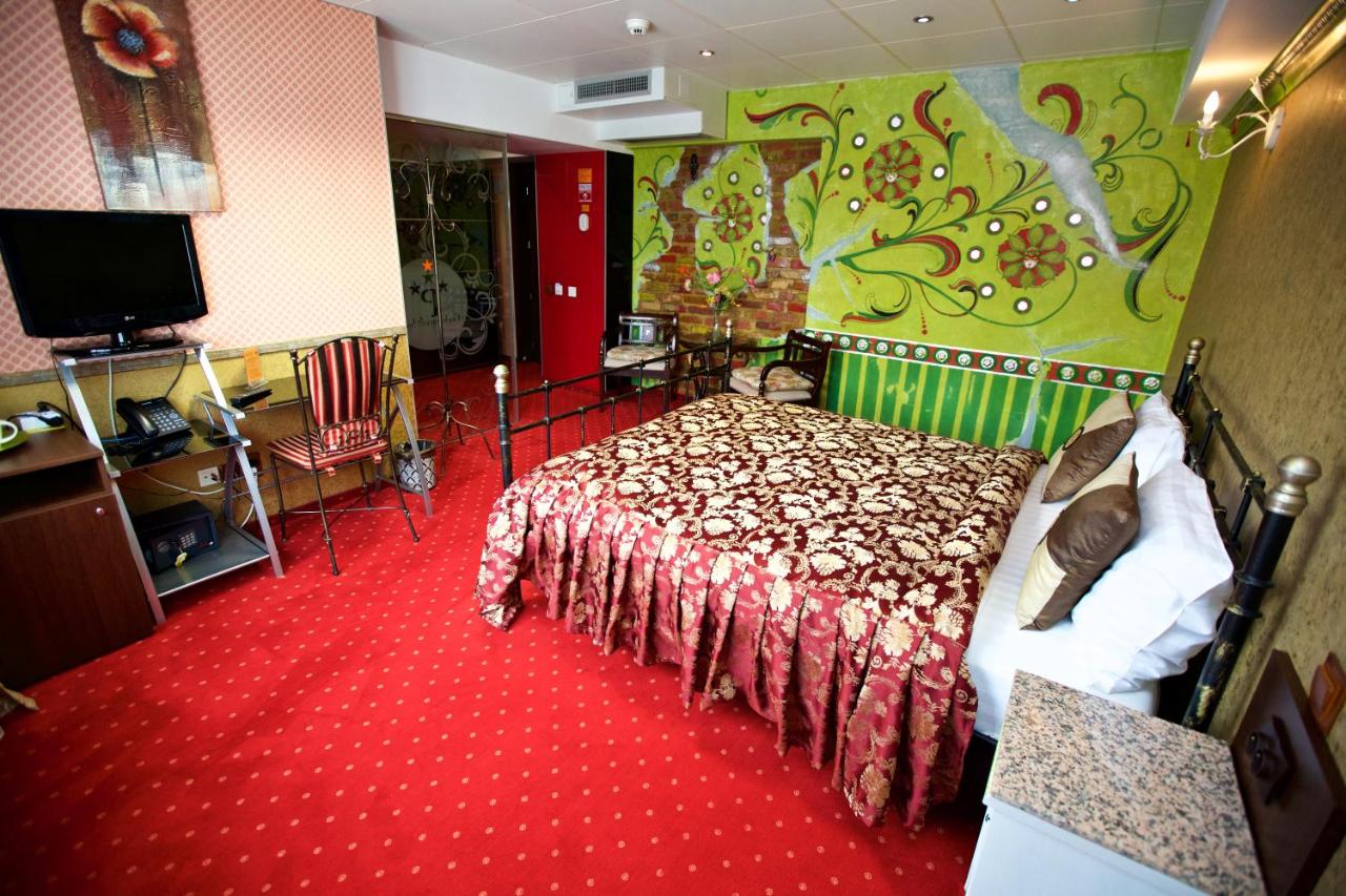 Grand Pier Boutique Hotel