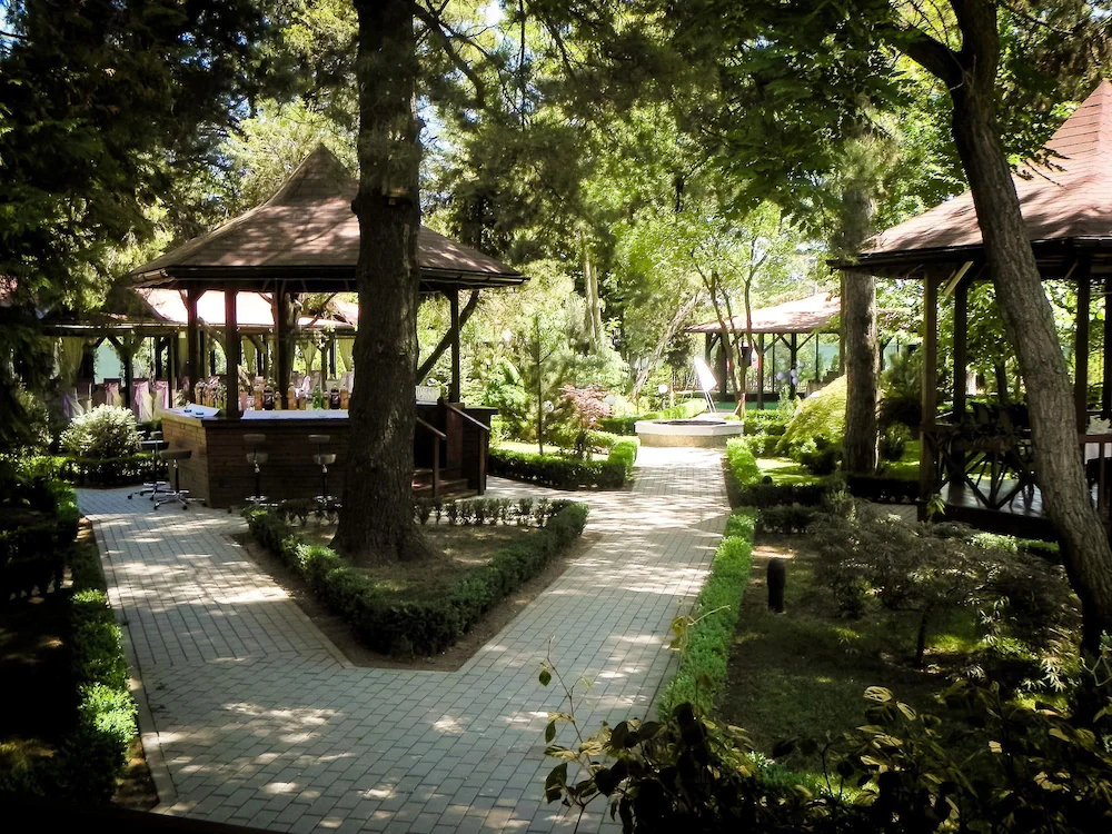 Hotel Baneasa Parc