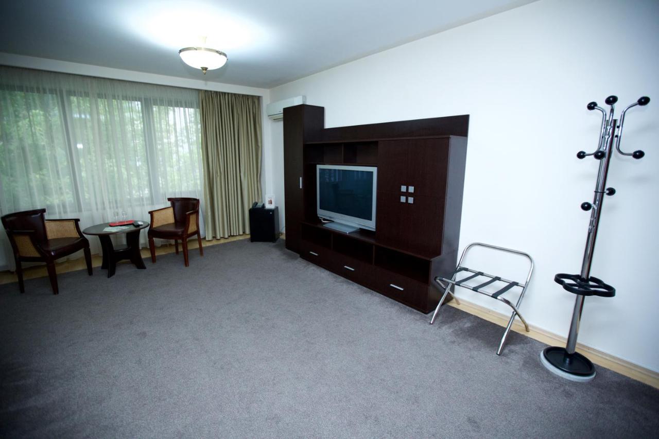 Hotel Bliss