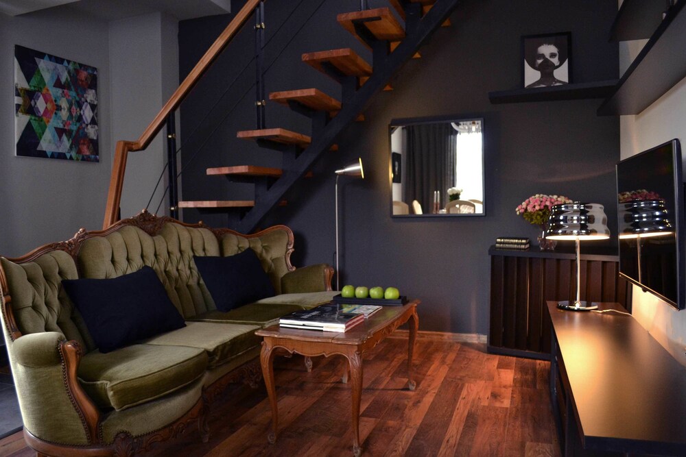 Jn Boutique Apartments