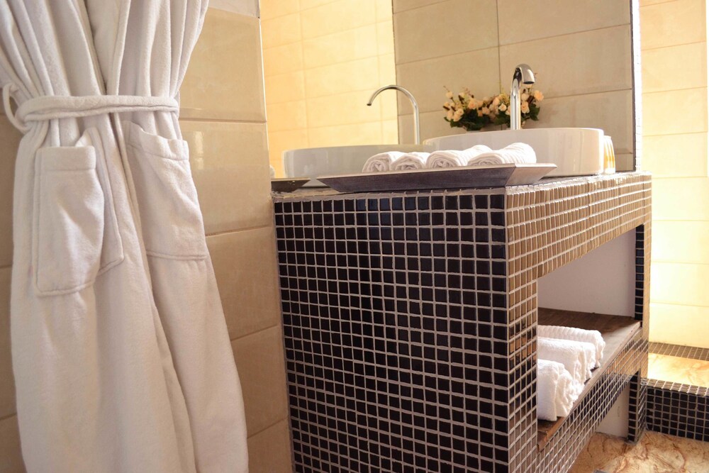 Jn Boutique Apartments
