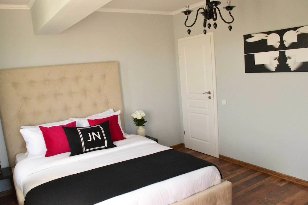 Jn Boutique Apartments