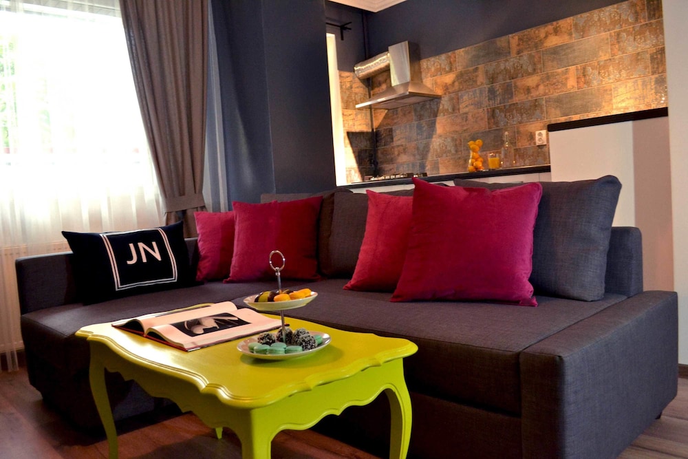 Jn Boutique Apartments