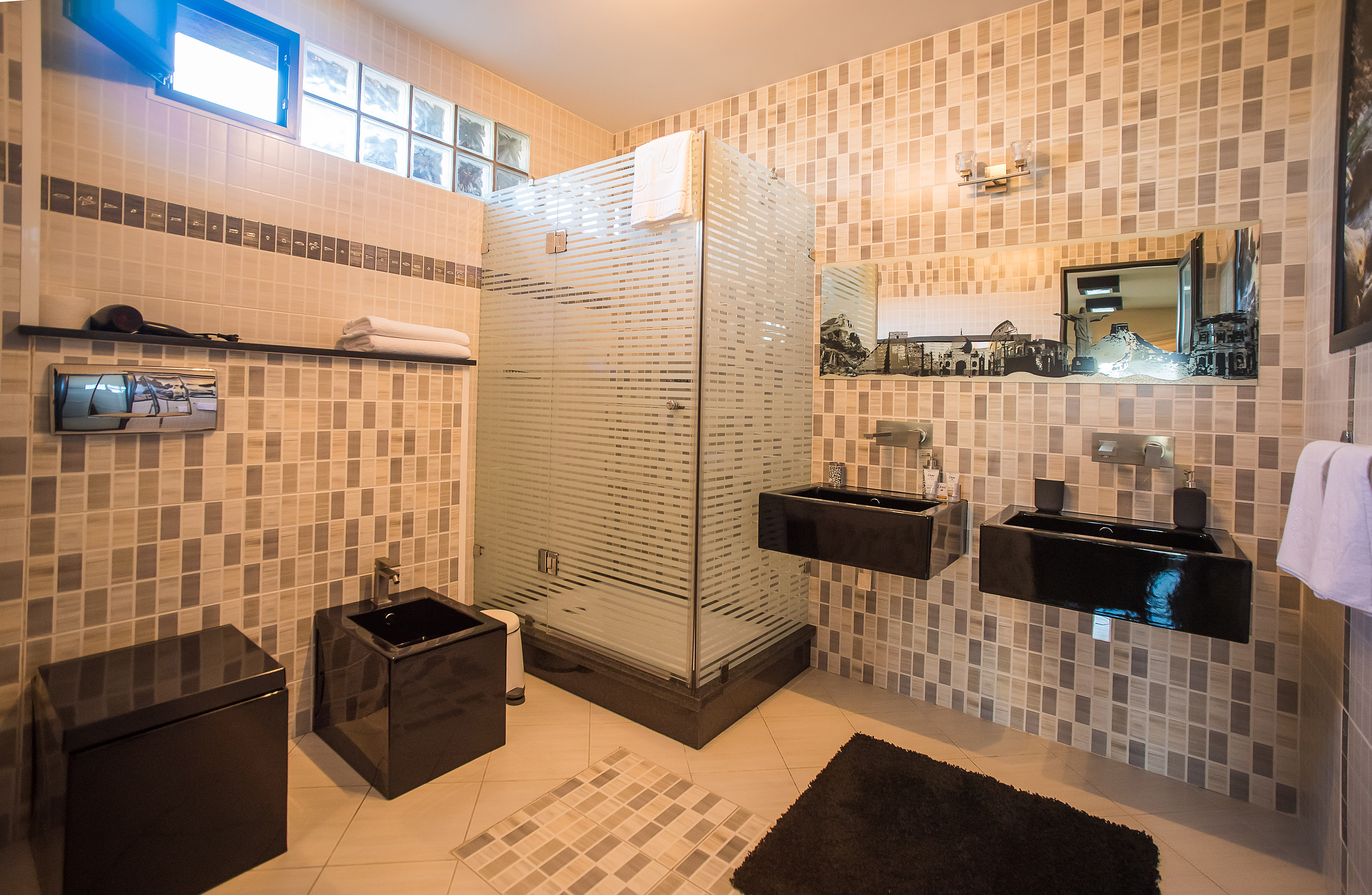 Simple Bucharest Boutique