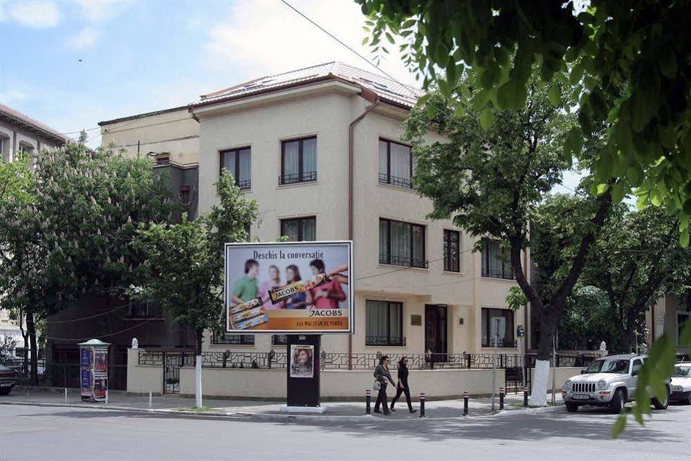 Vila Paris