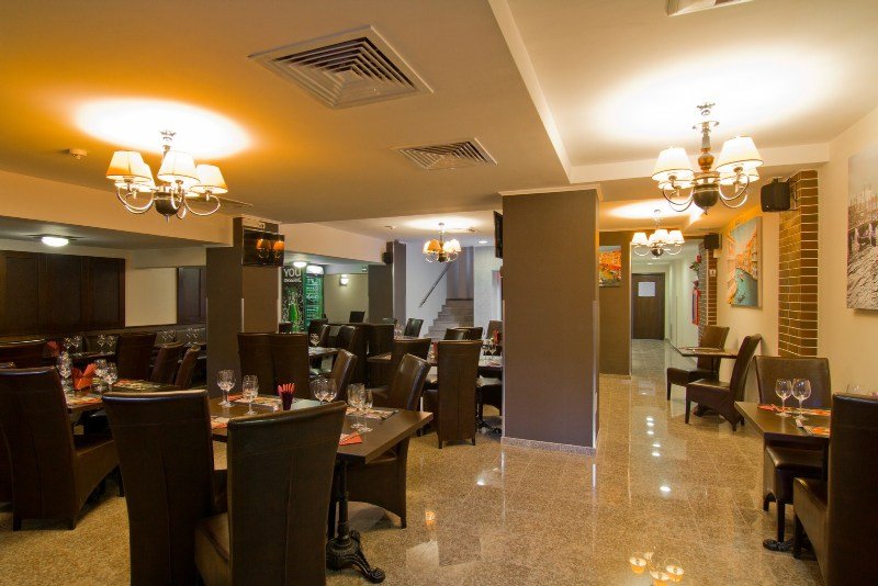West Plaza Hotel